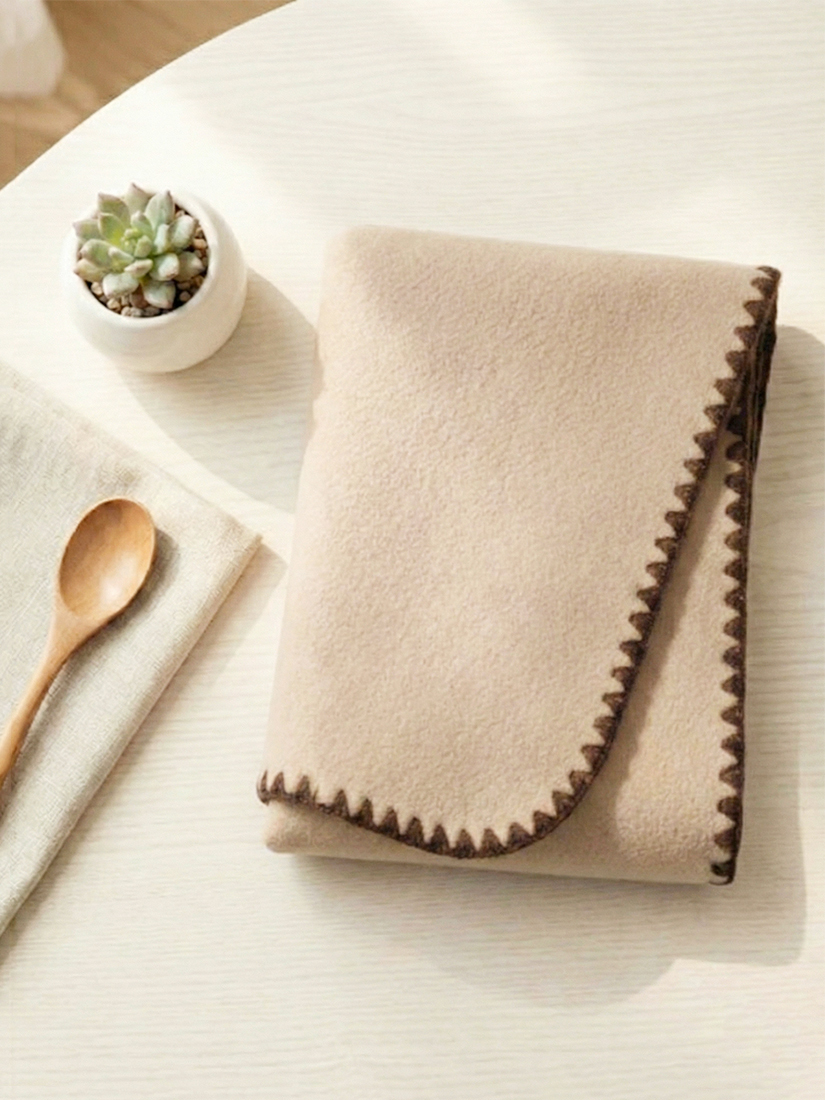 跳色縫線溫暖刷毛圍巾