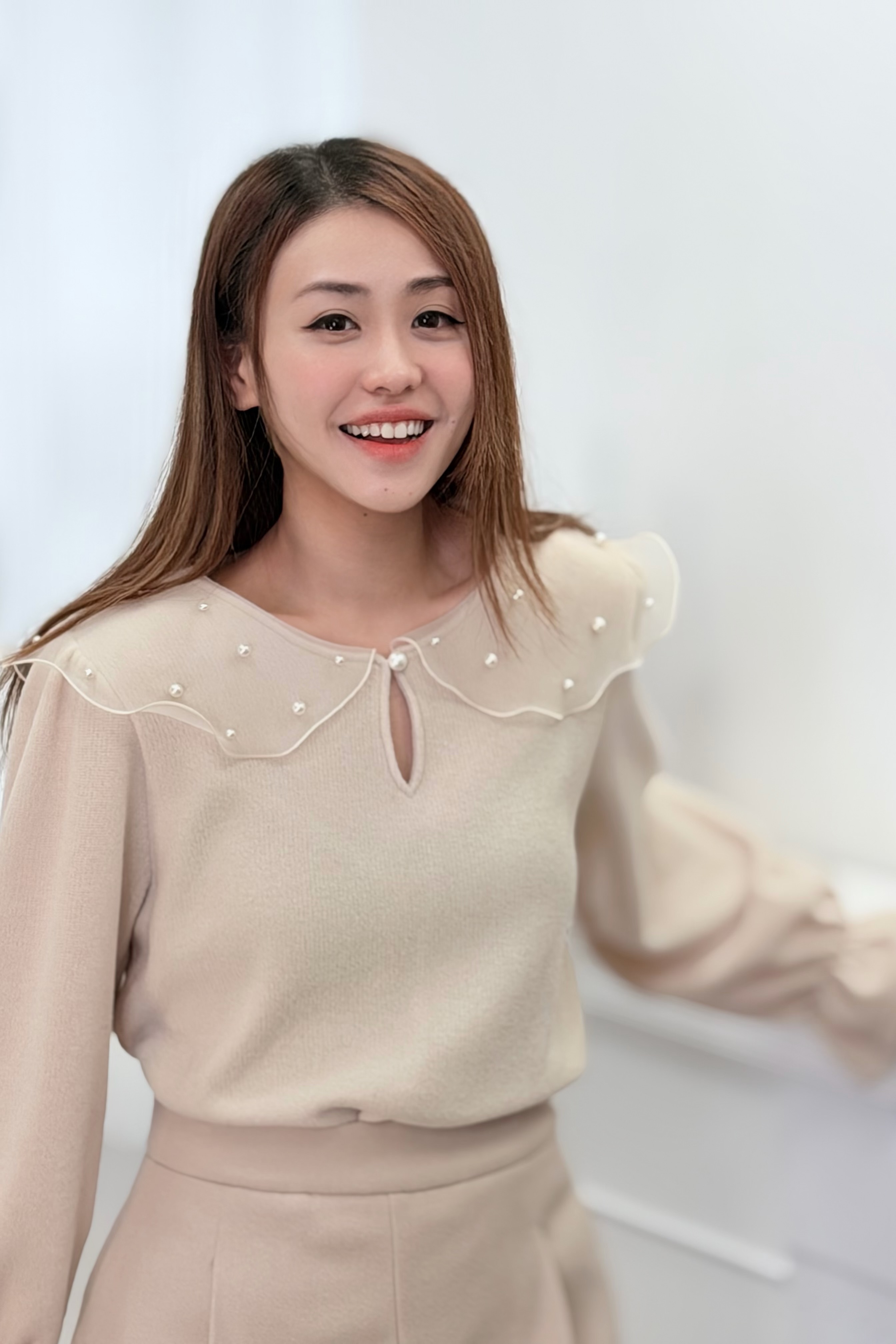 H1018🤎釘珠歐根紗翻領上衣