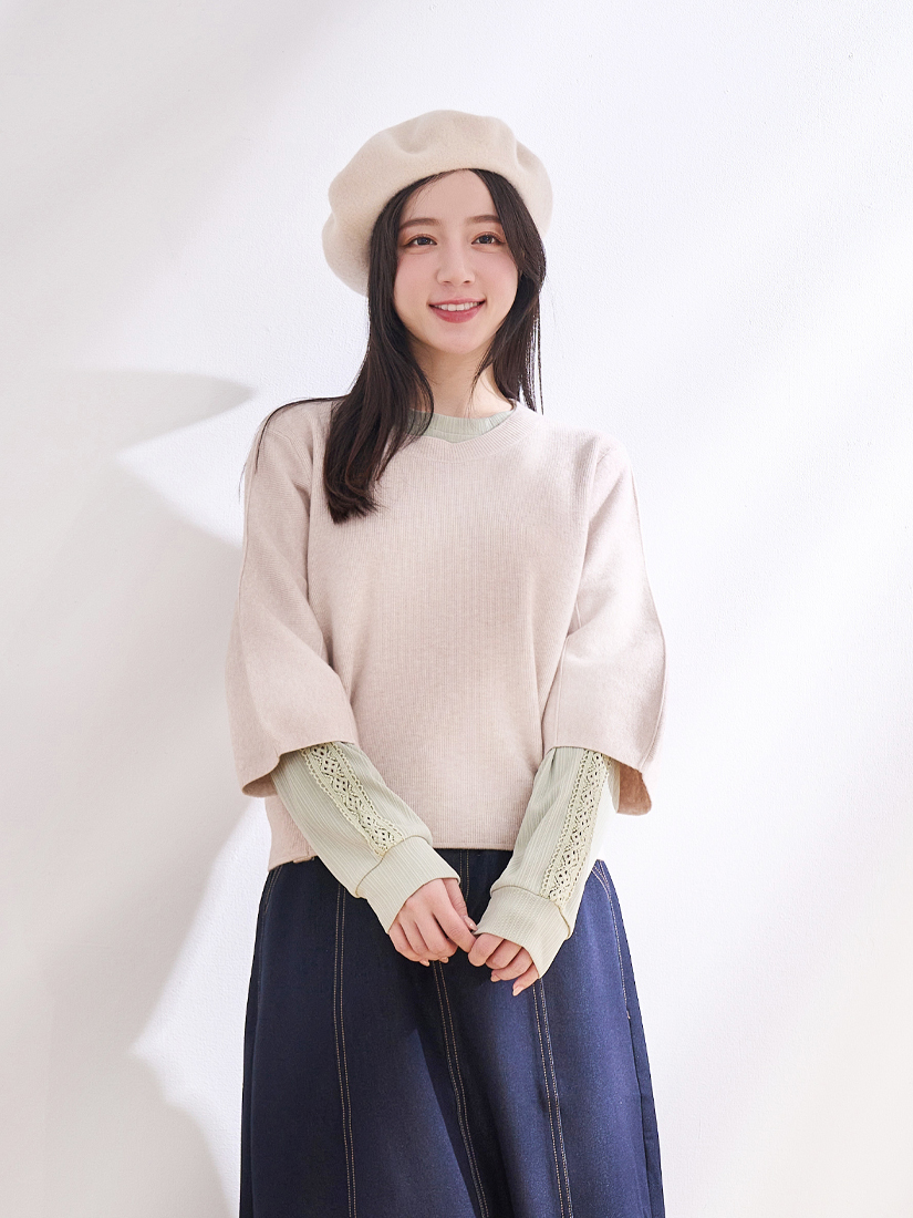 素色條紋紋理簍空蕾絲長袖內搭上衣