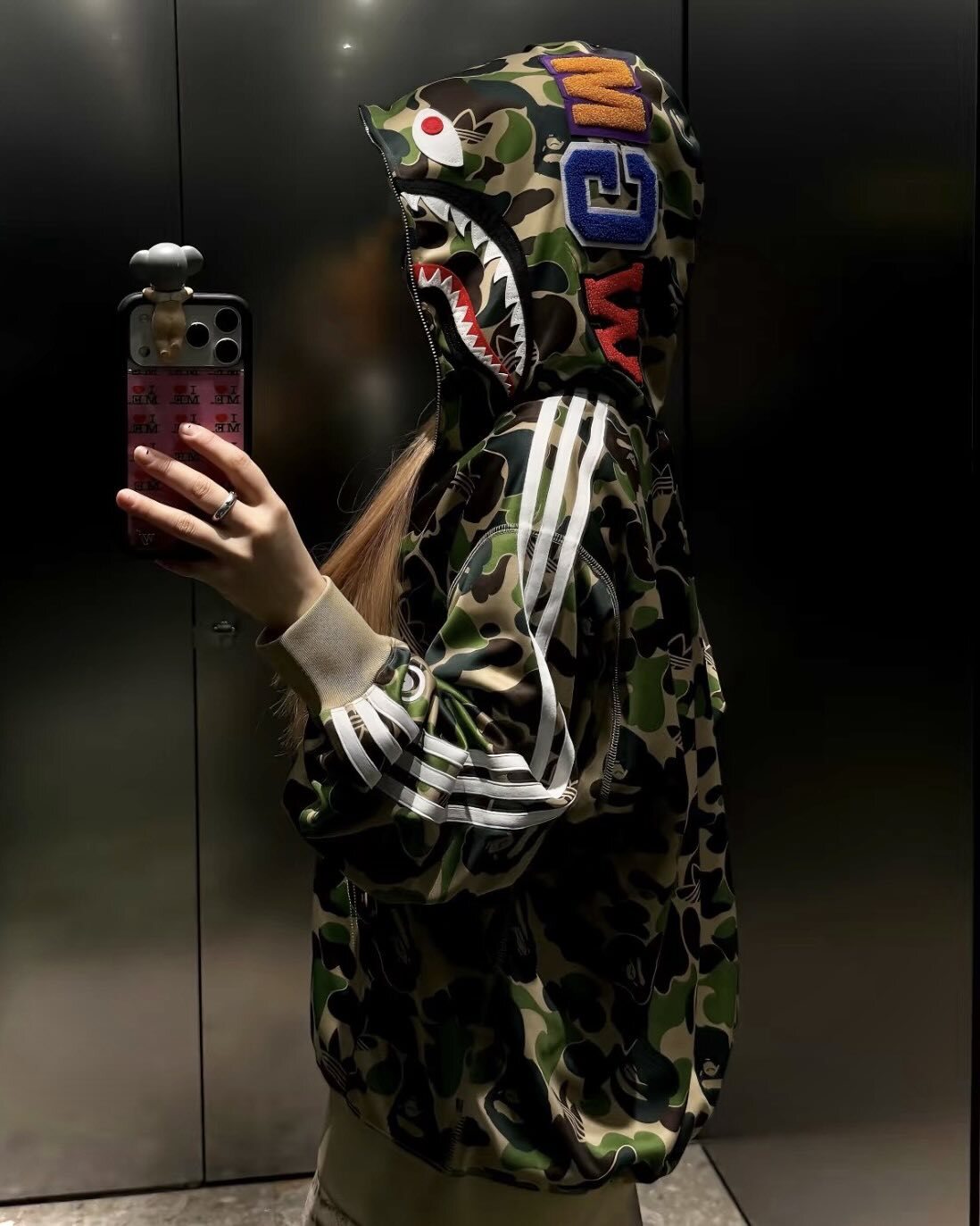 逢甲FUZZY】BAPE® x Adidas SHARK TRACK HOODIE 綠迷彩鯊魚連帽外套