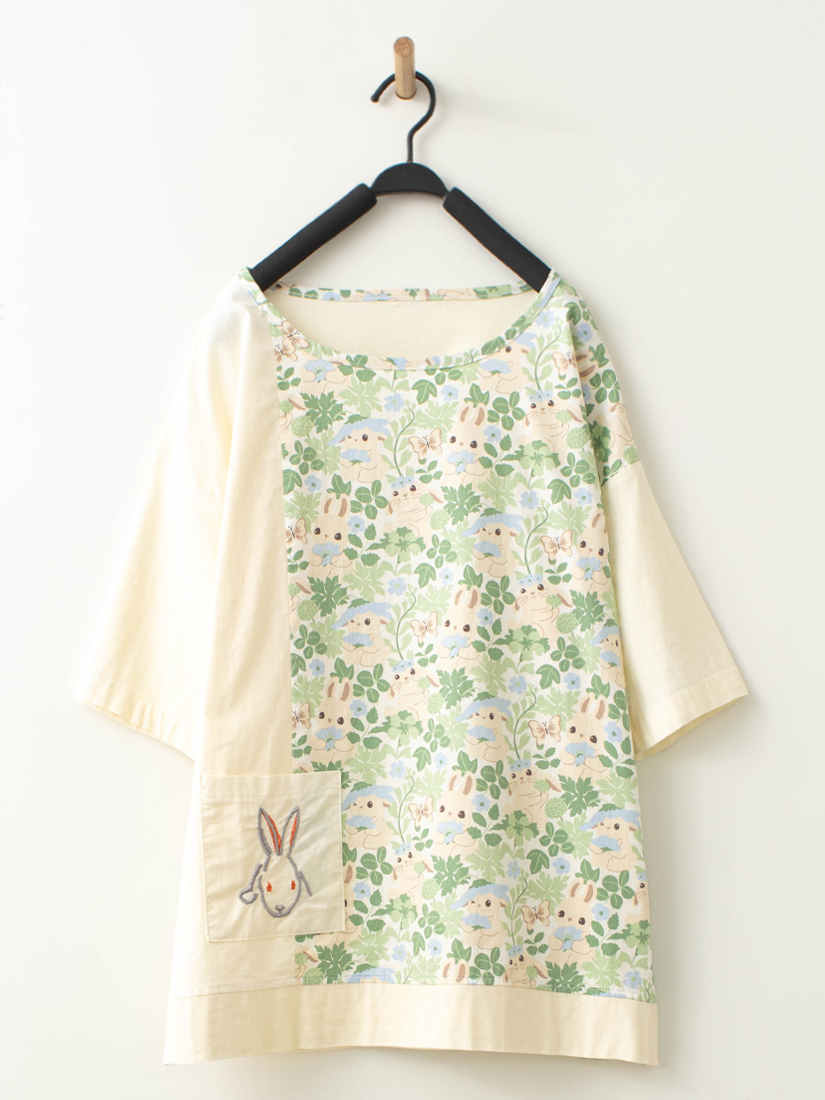 日系雜貨風兔子印花口袋棉質上衣