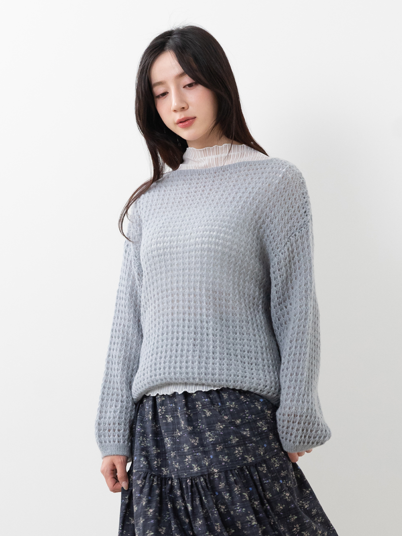 一字領簍空層次感針織上衣