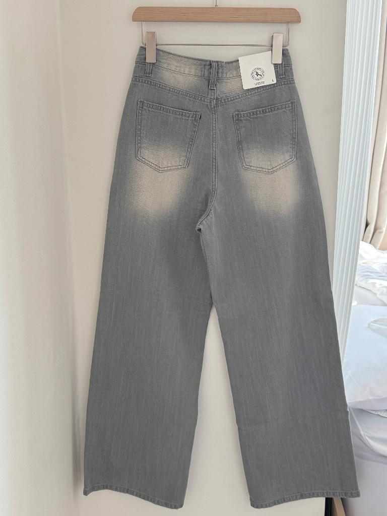 [現貨] 超顯瘦｜灰色水洗闊褲