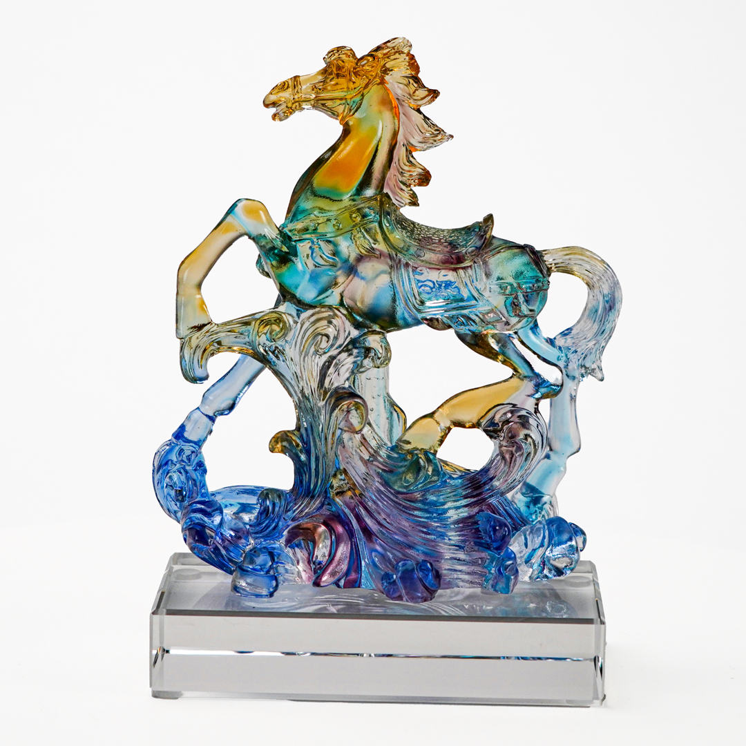 琉璃馬擺飾獎牌推薦｜馬到成功開運招財藝術精品
