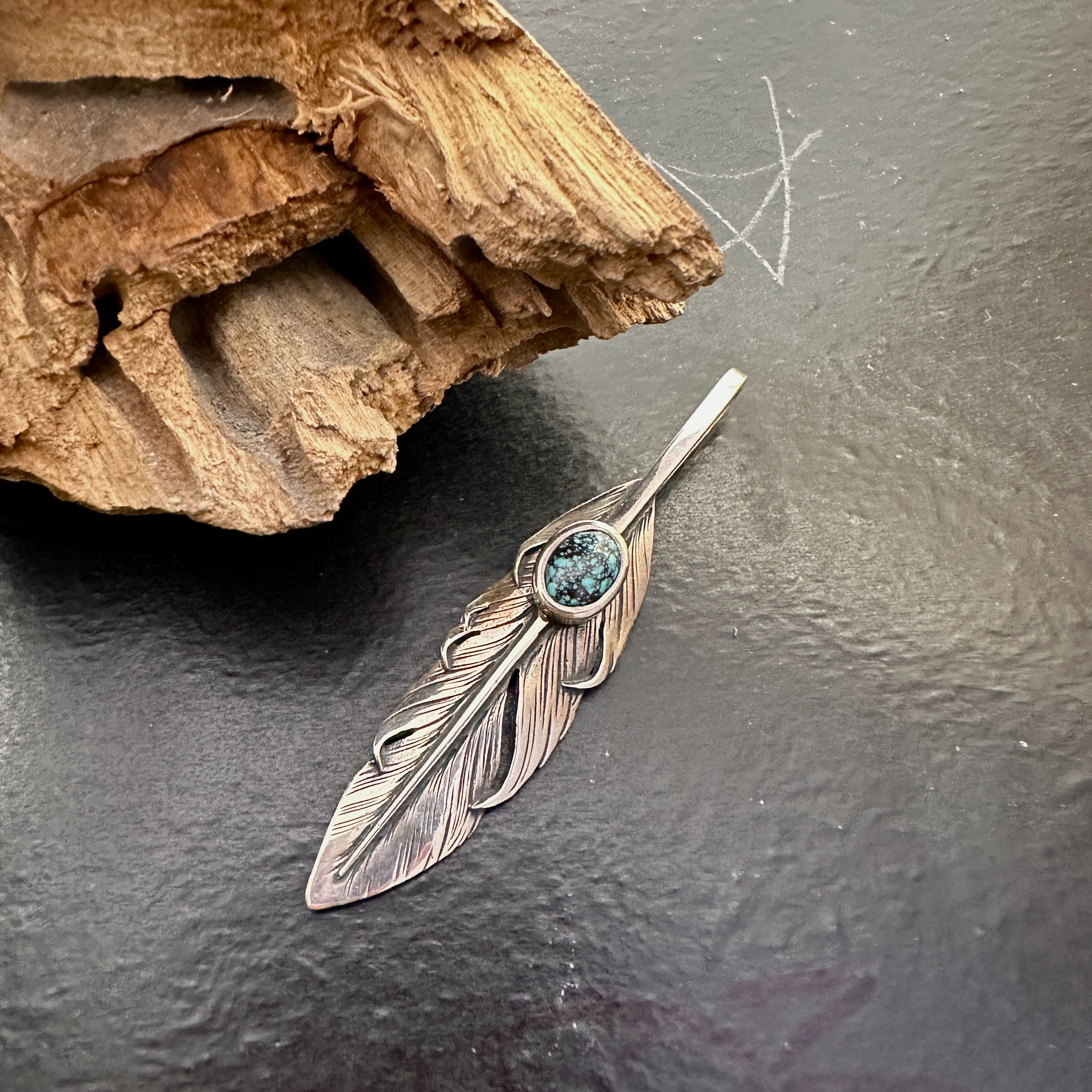 Black Venom Jewelry- Freedom & Prayer M(6cm)  Silver Feather with Kingman