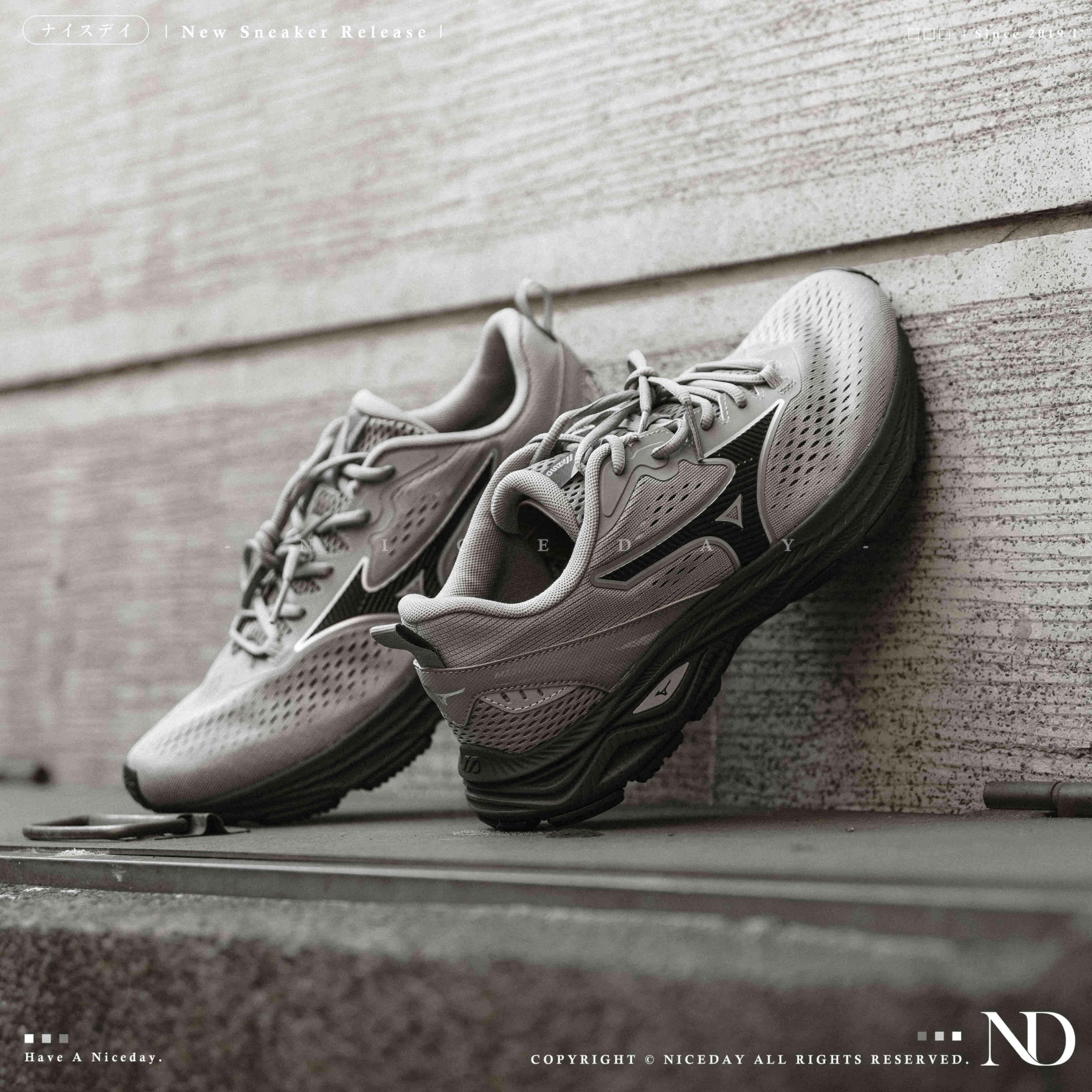 NICEDAY 代購 MIZUNO RC LITE 美津濃 灰 鐵灰 中性灰 灰黑 煙灰 慢跑 機能 D1GH263003