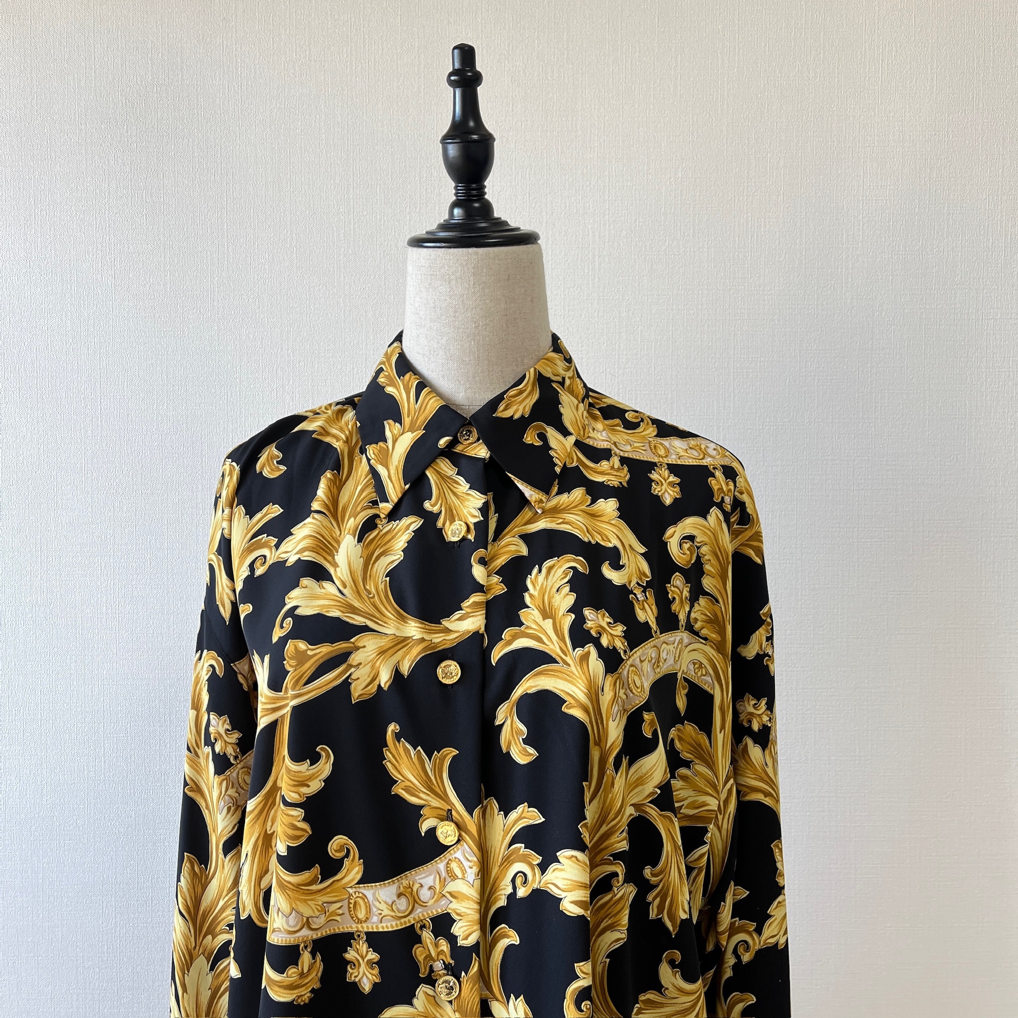 黑金巴洛克奢華古著上衣