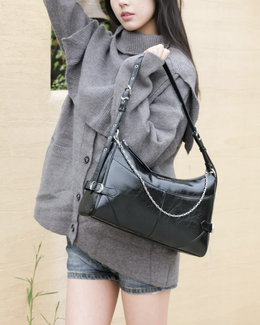 CHARLES & KEITH 小CK Antonella Shoulder Bag 鍊條 側背包 肩背包 單肩包 可調節 共2色