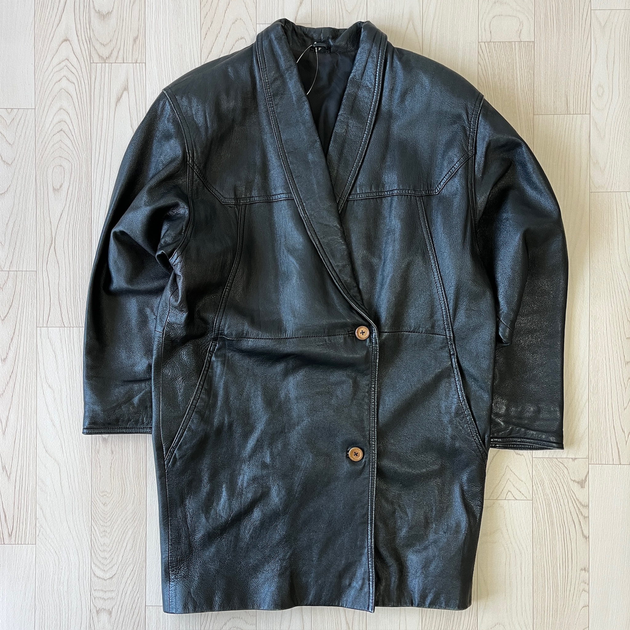 黑色和服感羊皮皮褸