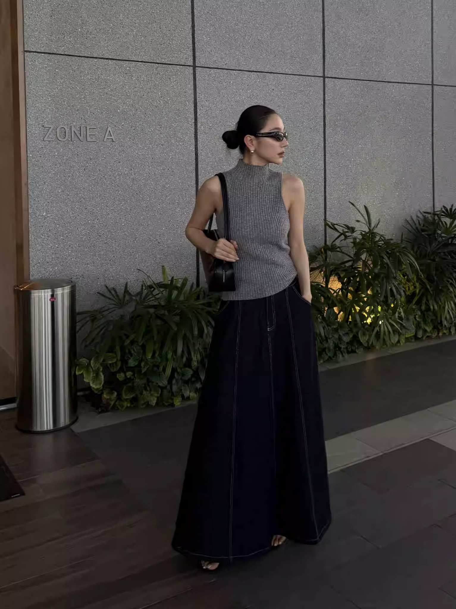 配色車線落地牛仔傘擺長裙-S-L  (Elegant & Love)