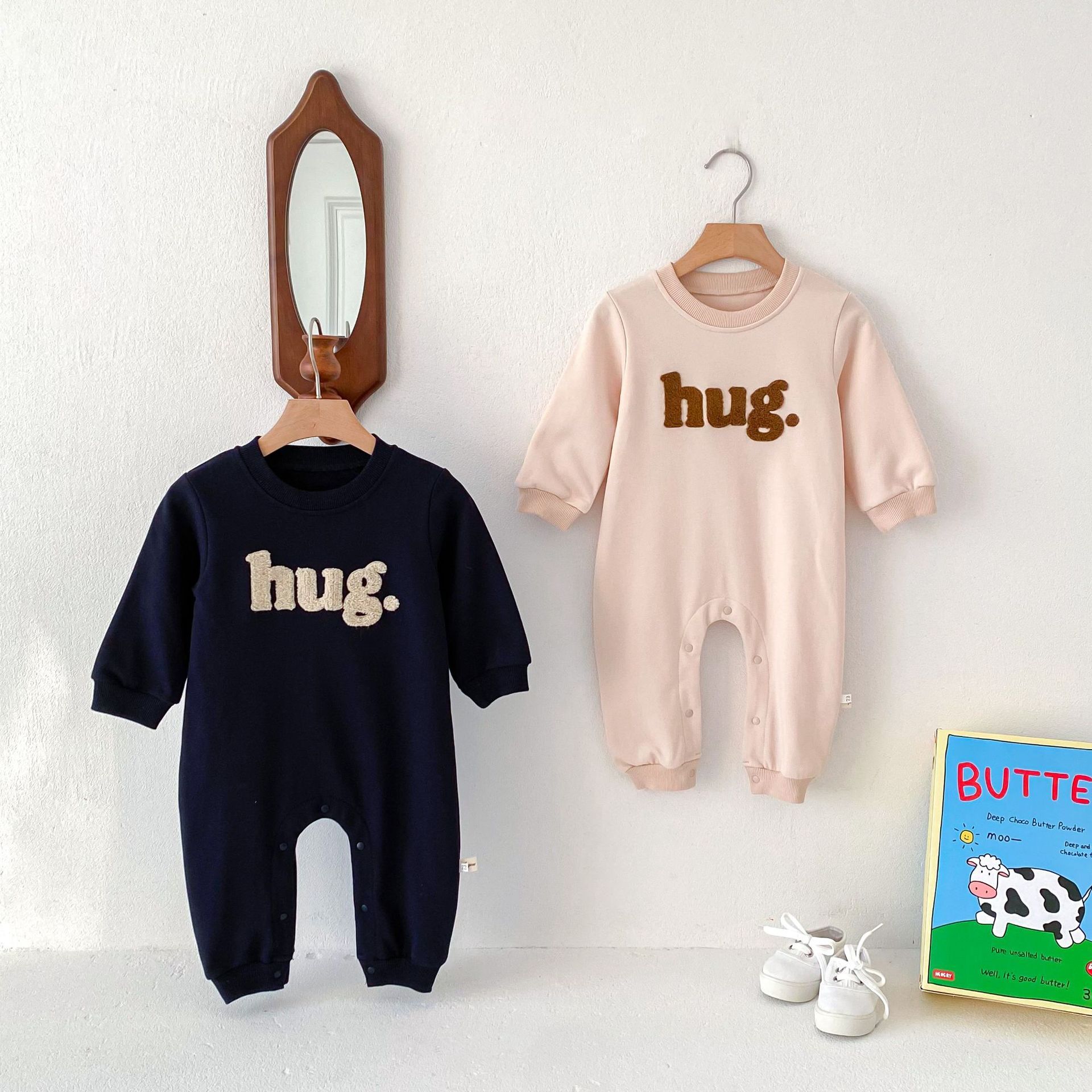 《2816》寶寶hug.刺繡抓絨包屁衣(59-90)