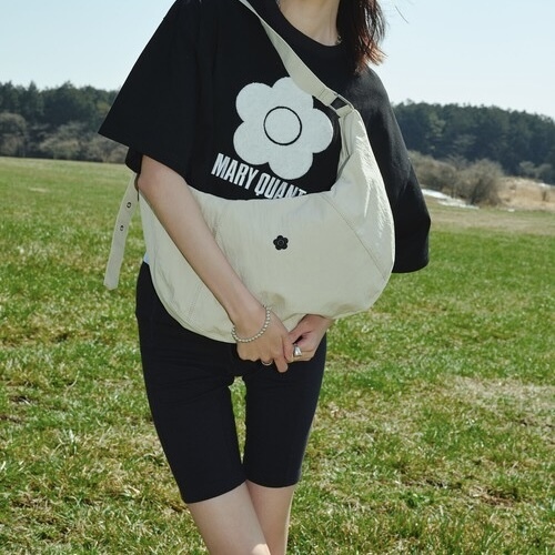 MARY QUANT x PUBLUX 小花刺繡 尼龍 單肩包 休閒 日本代購 93728665
