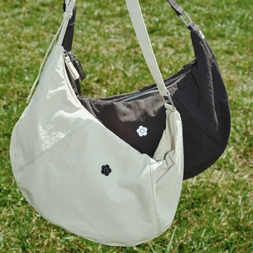 MARY QUANT x PUBLUX 小花刺繡 尼龍 單肩包 休閒 日本代購 93728665