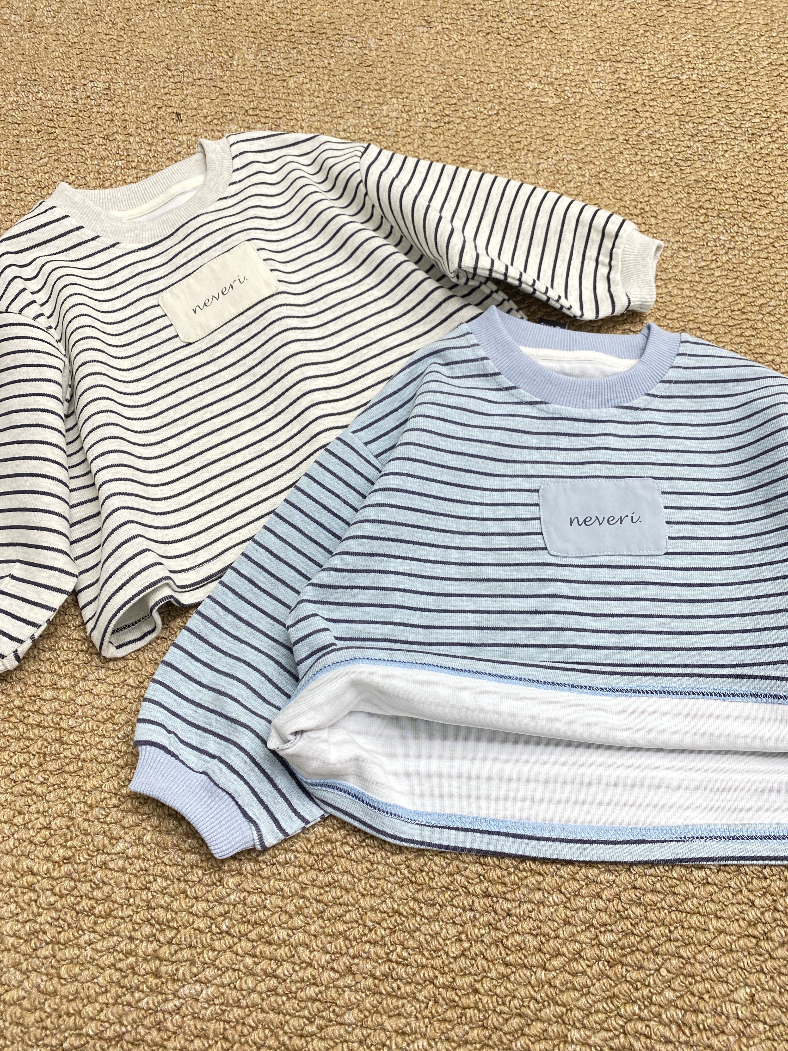 A04271布標條紋上衣