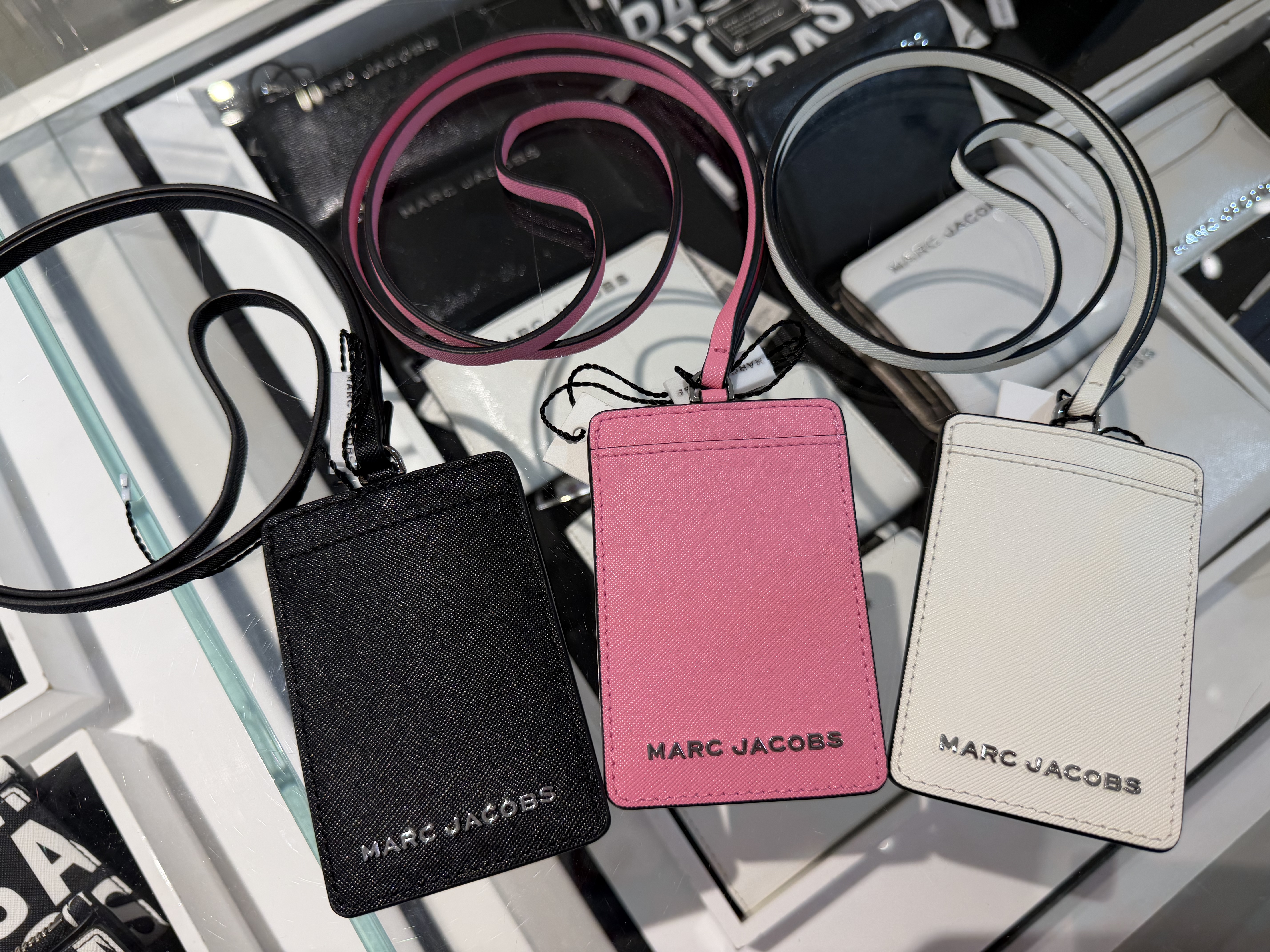 【直播】Marc Jacobs LX021117 掛頸卡套