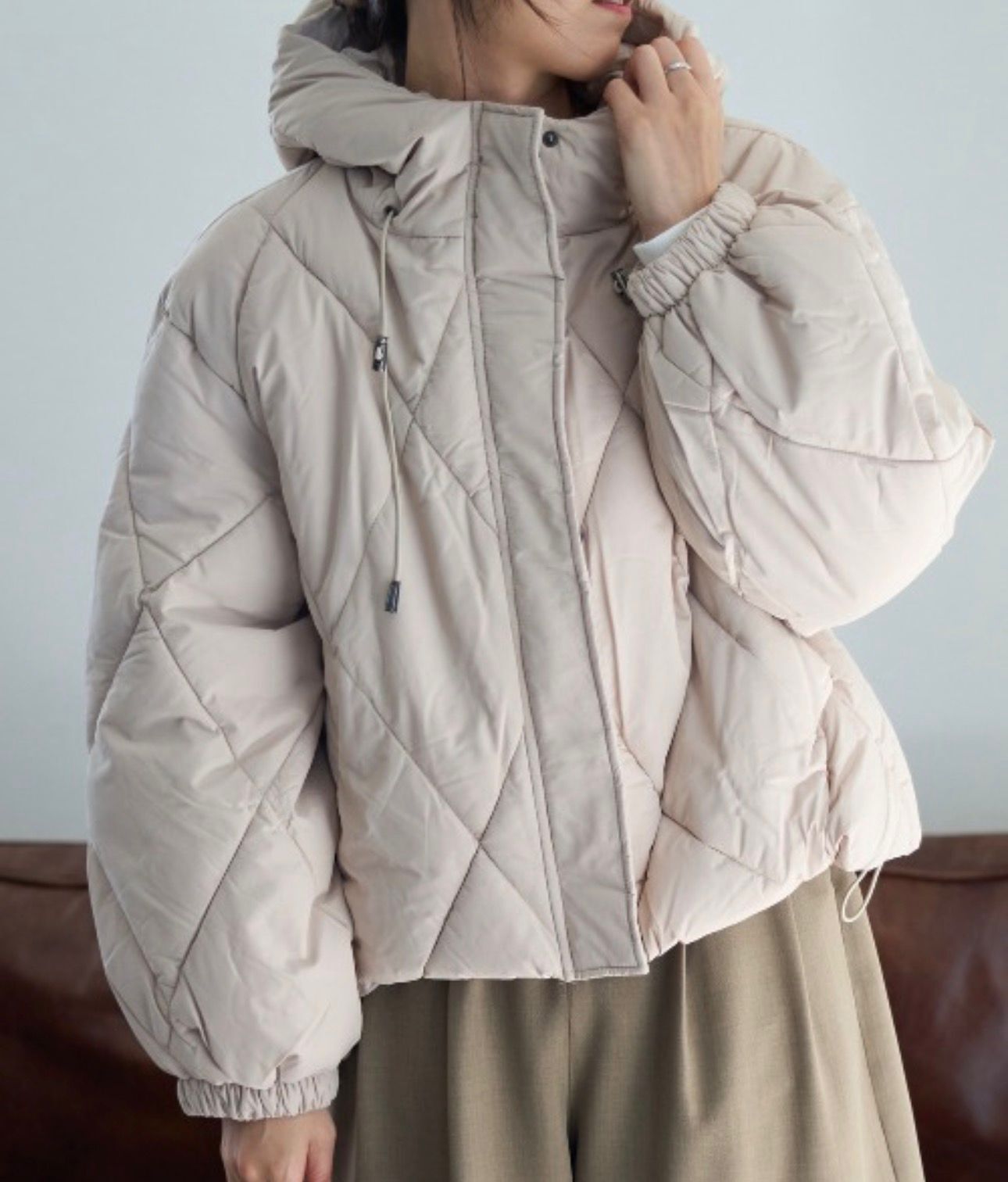 【預購】JN021107 菱形絎縫短版羽絨外套