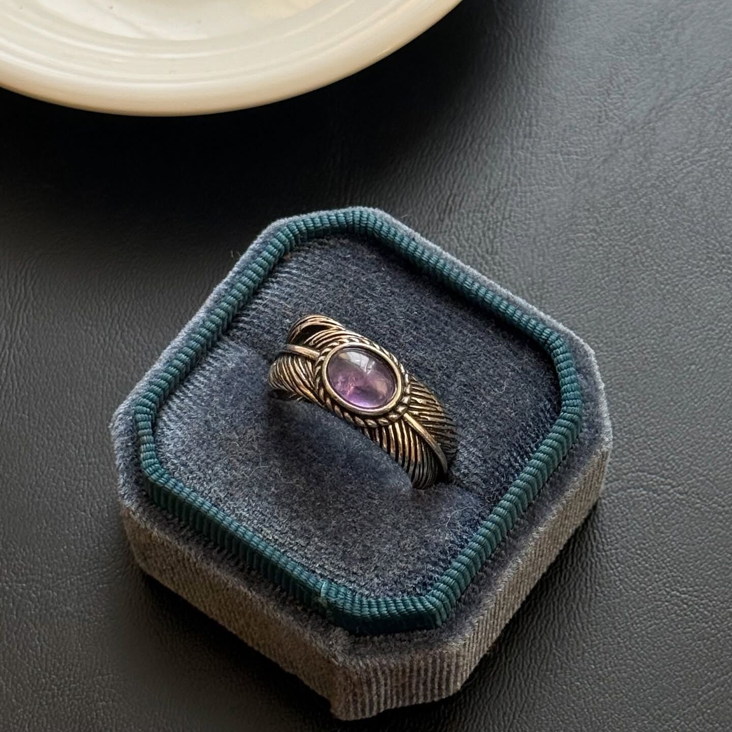 [原石] 紫水晶 水晶戒指 羽毛