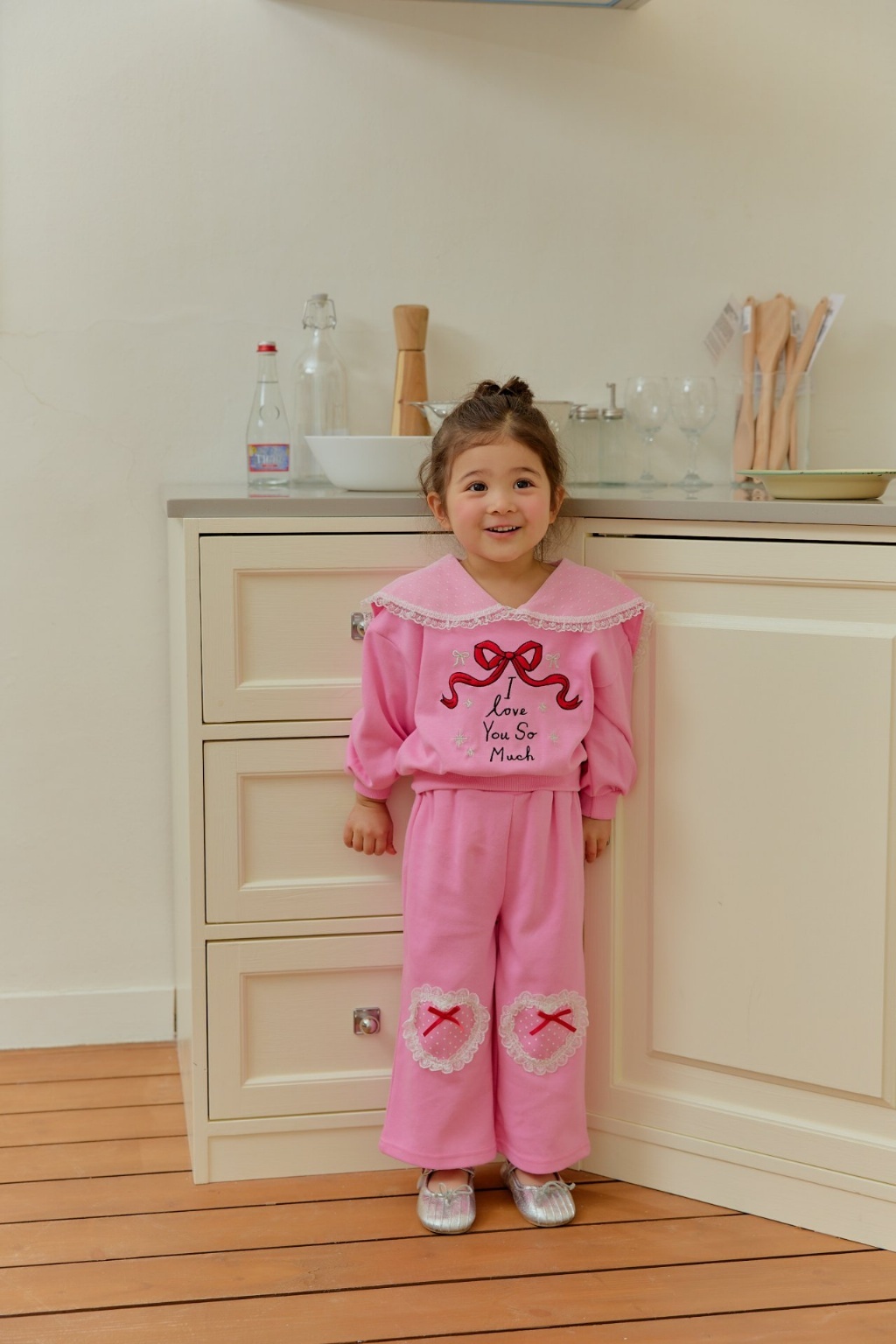 正韓春SERA 甜美緞帶蝴蝶結上衣