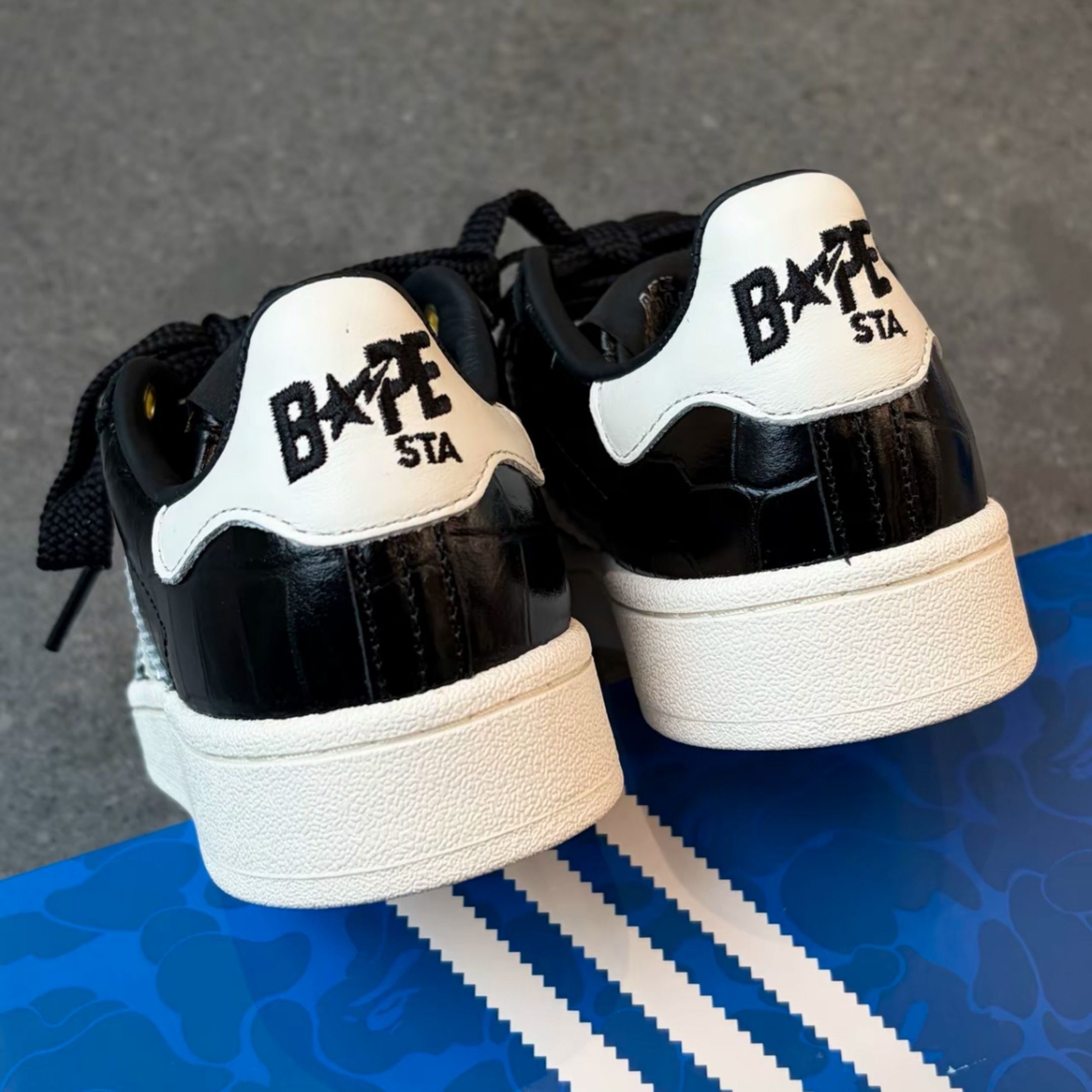 NICEDAY 代購 Bape x Adidas CAMPUS 00S 聯名 皮革 猩猩 黑 黑白 KJ8851