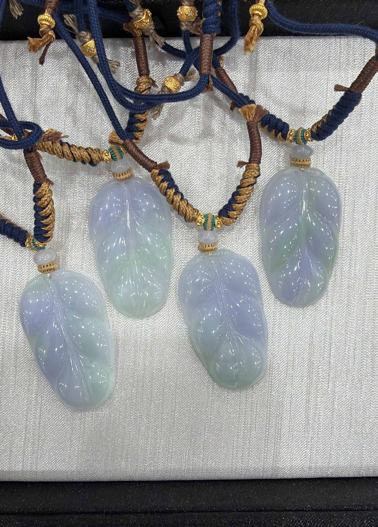 PV34 春彩葉子頸繩 (JD8010) **連證書