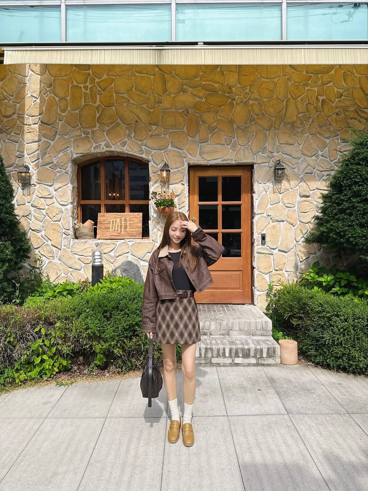 加開/細腿神靴家！時髦韓妞粗根樂福鞋 (25/2色）