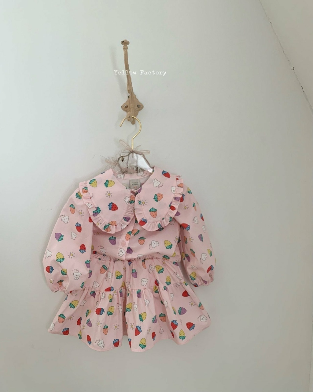 正韓春yellowfactory 草莓兔兔短裙