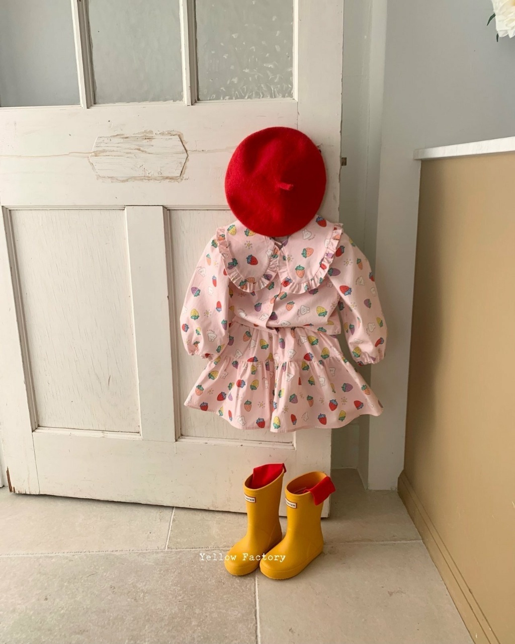 正韓春yellowfactory 草莓兔兔短裙