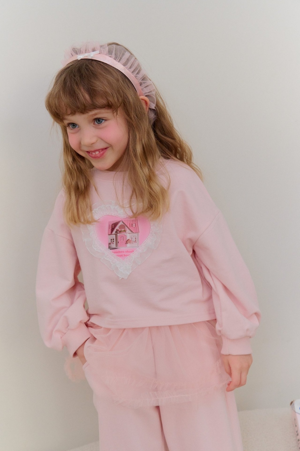 正韓春Chouchoushasha 2色愛心小屋上衣