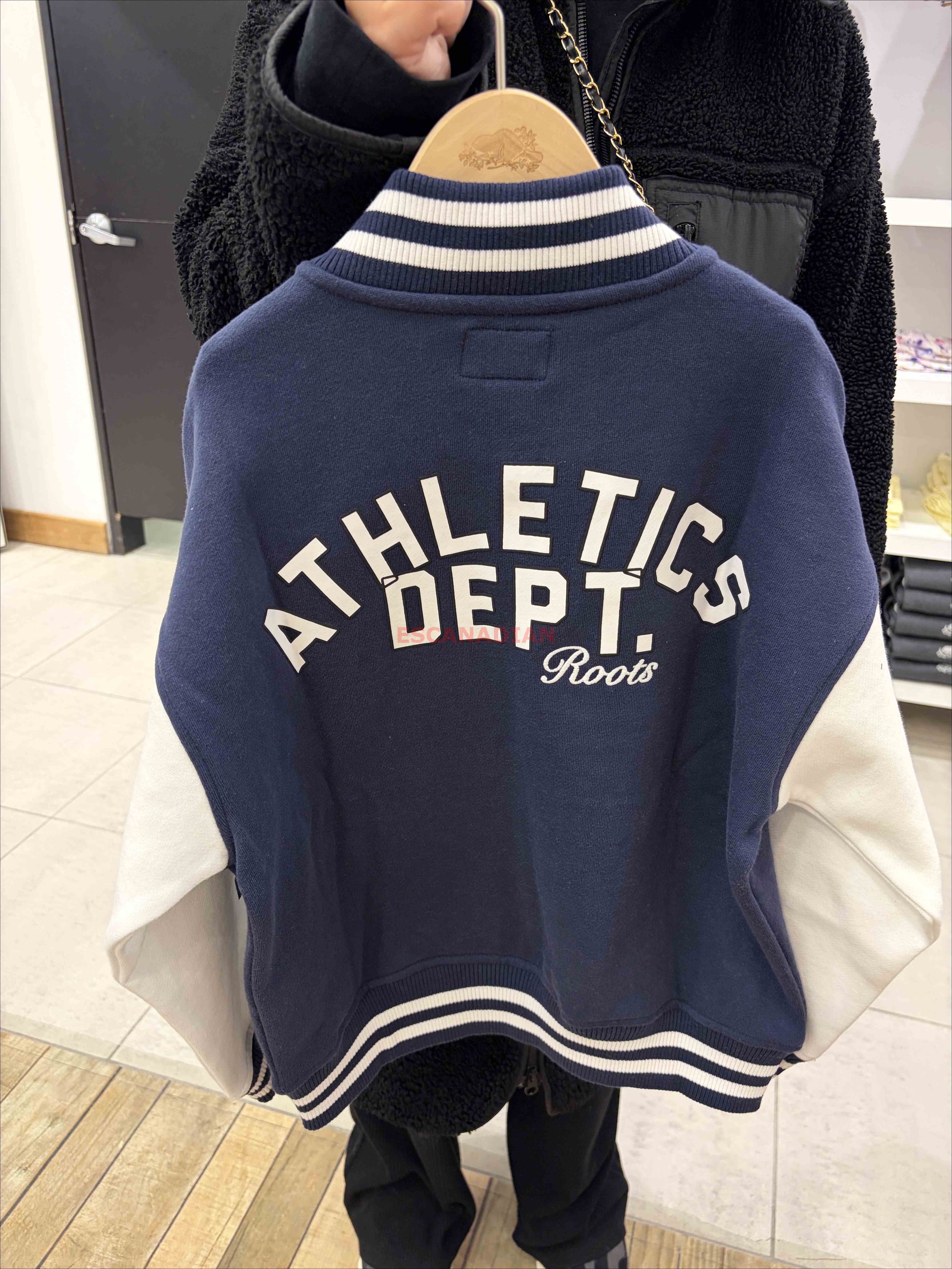 ROOTS 大童 運動系列 Athletic 寬版落肩 正反圖 棉質 刷毛 棒球外套