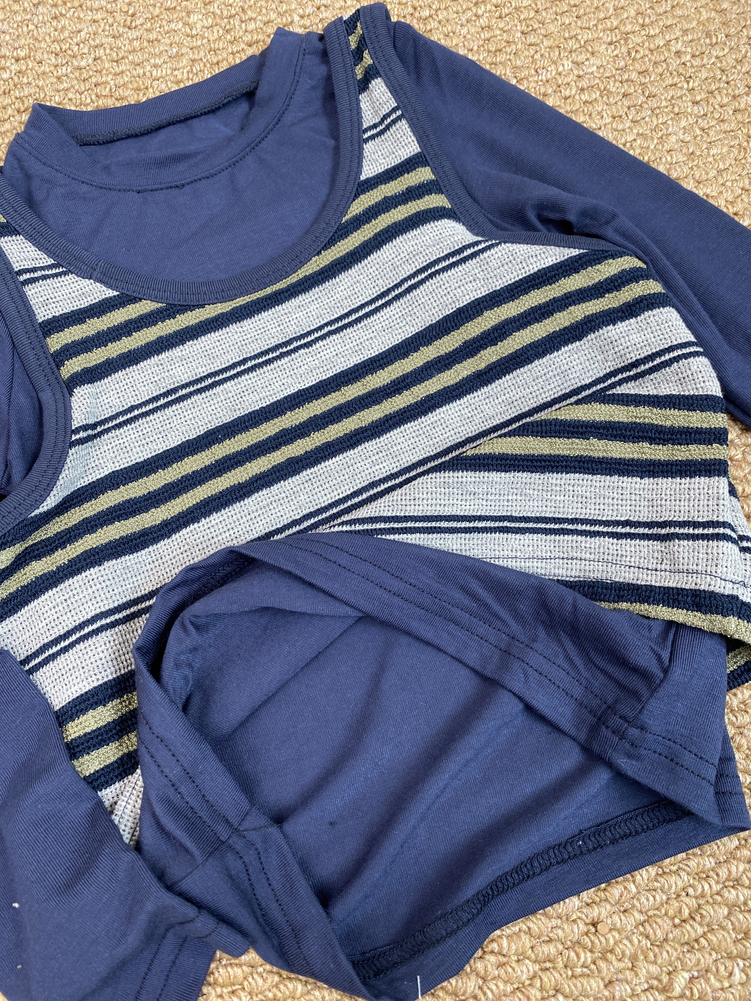 A04283橫條兩件式套裝