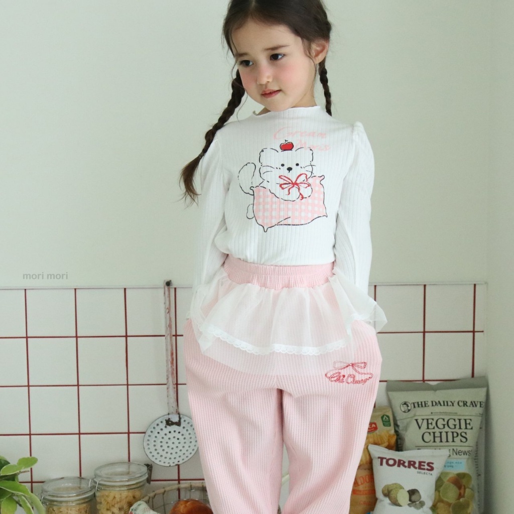 正韓春Morimori 兩色甜美蕾絲拼接運動褲