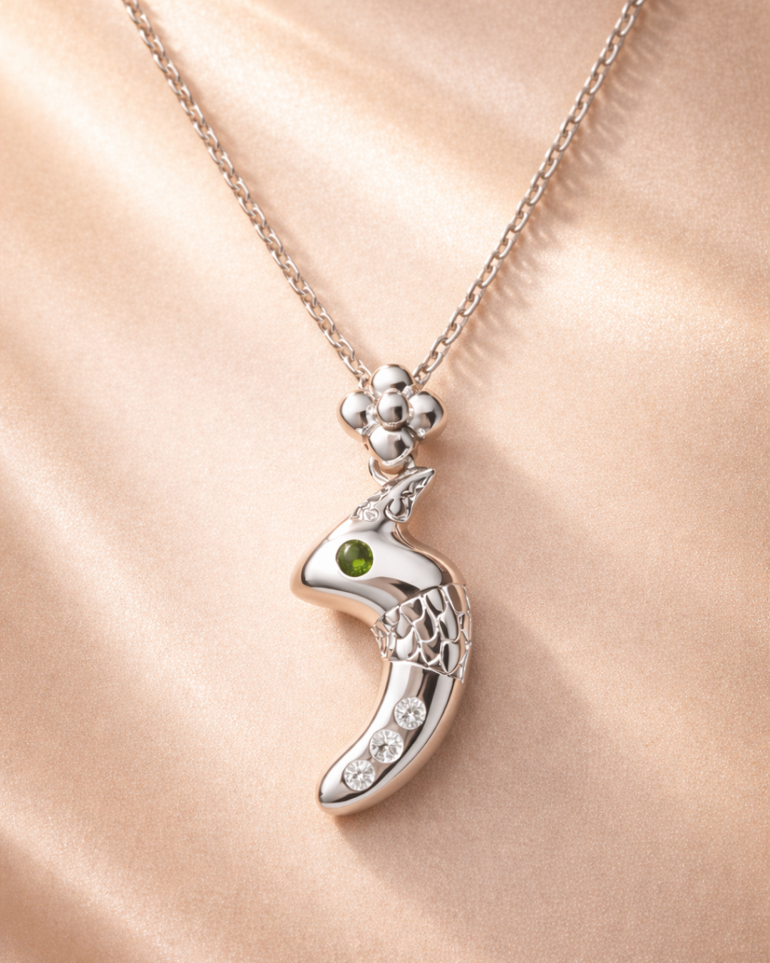 綠透輝石款 納迦雙眼誓願項鍊，翠綠雙眼，專注提醒