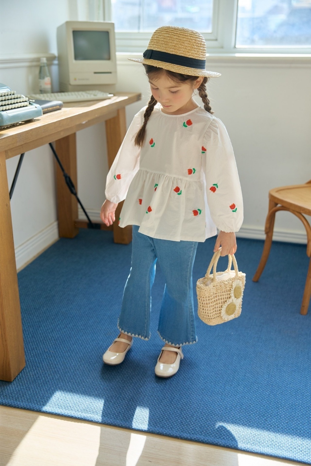 正韓春bbb 波浪喇叭褲