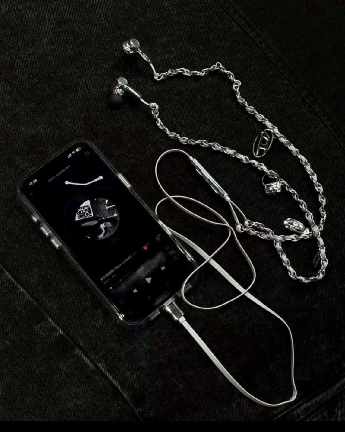 Diesel 金屬降噪有線耳機