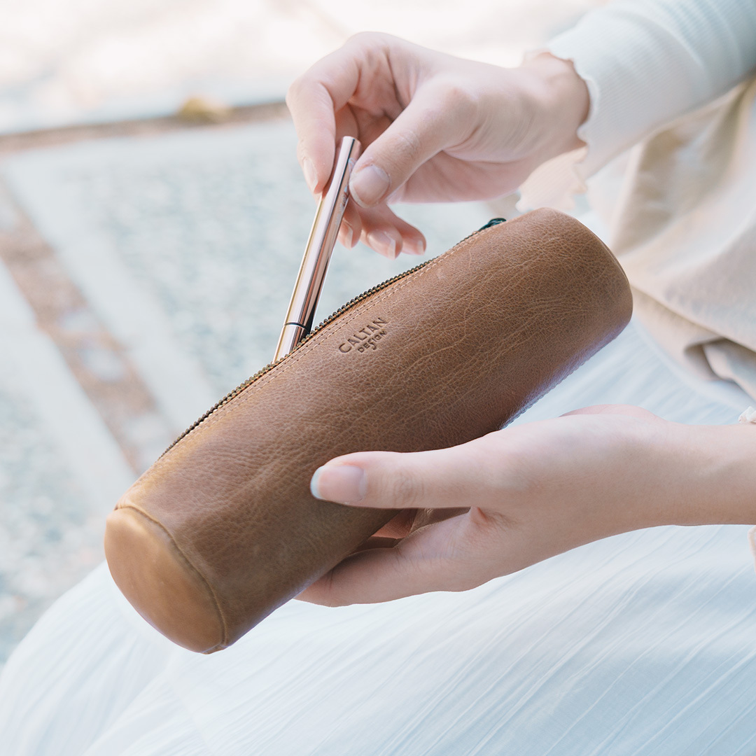 圓筒萬用筆袋-三色(072067)