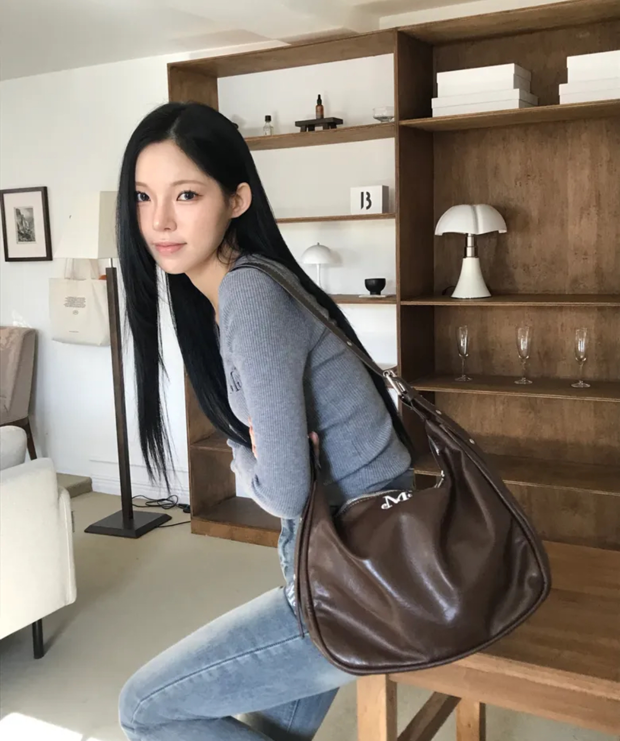 韓國🇰🇷連線 MUCENT 刺繡小Logo大容量托特包 皮革 肩背包 側背包 黑色 咖啡色(任買兩件7-11免運)/預購