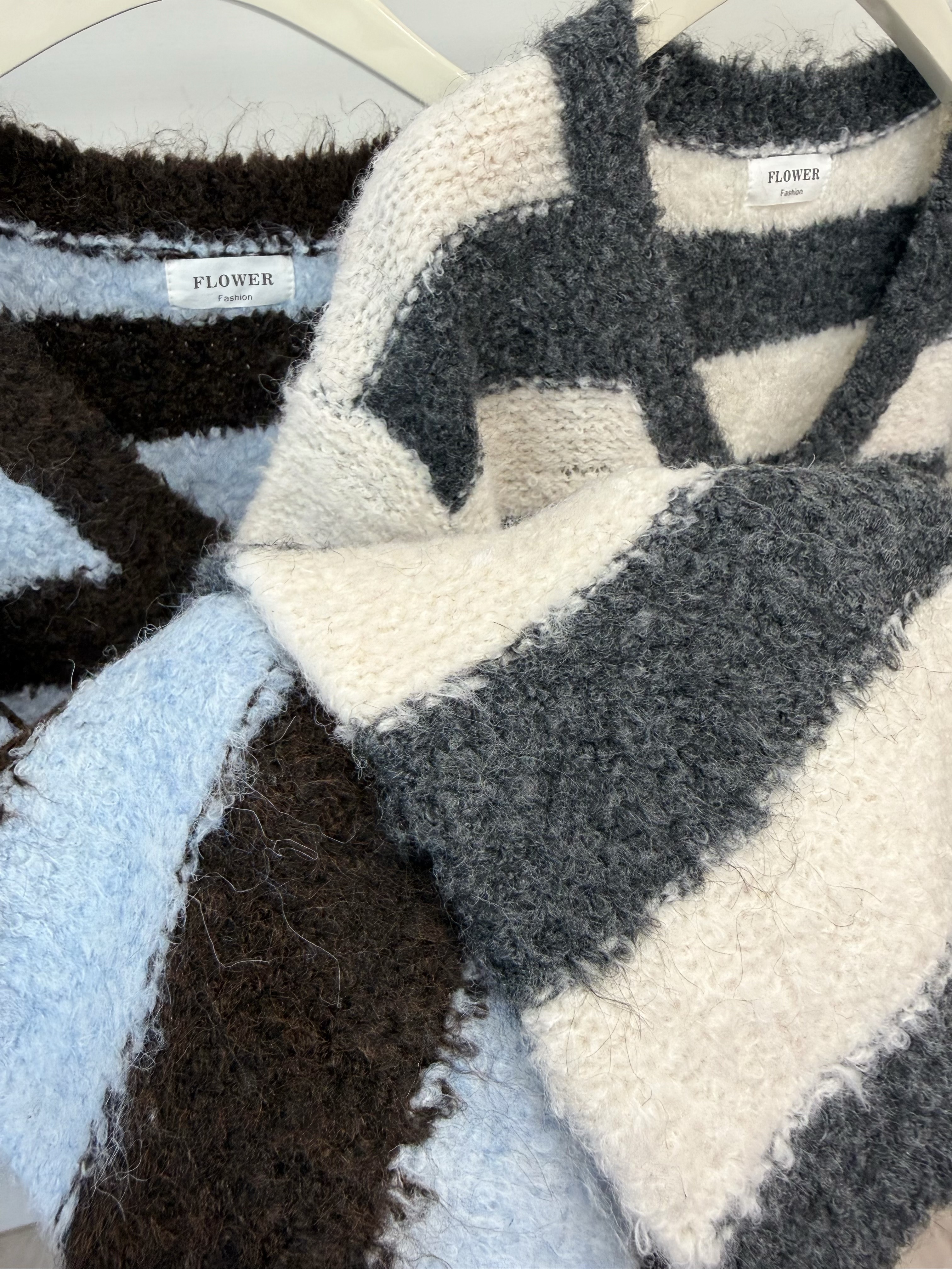 223 V領條紋長版寬鬆毛衣