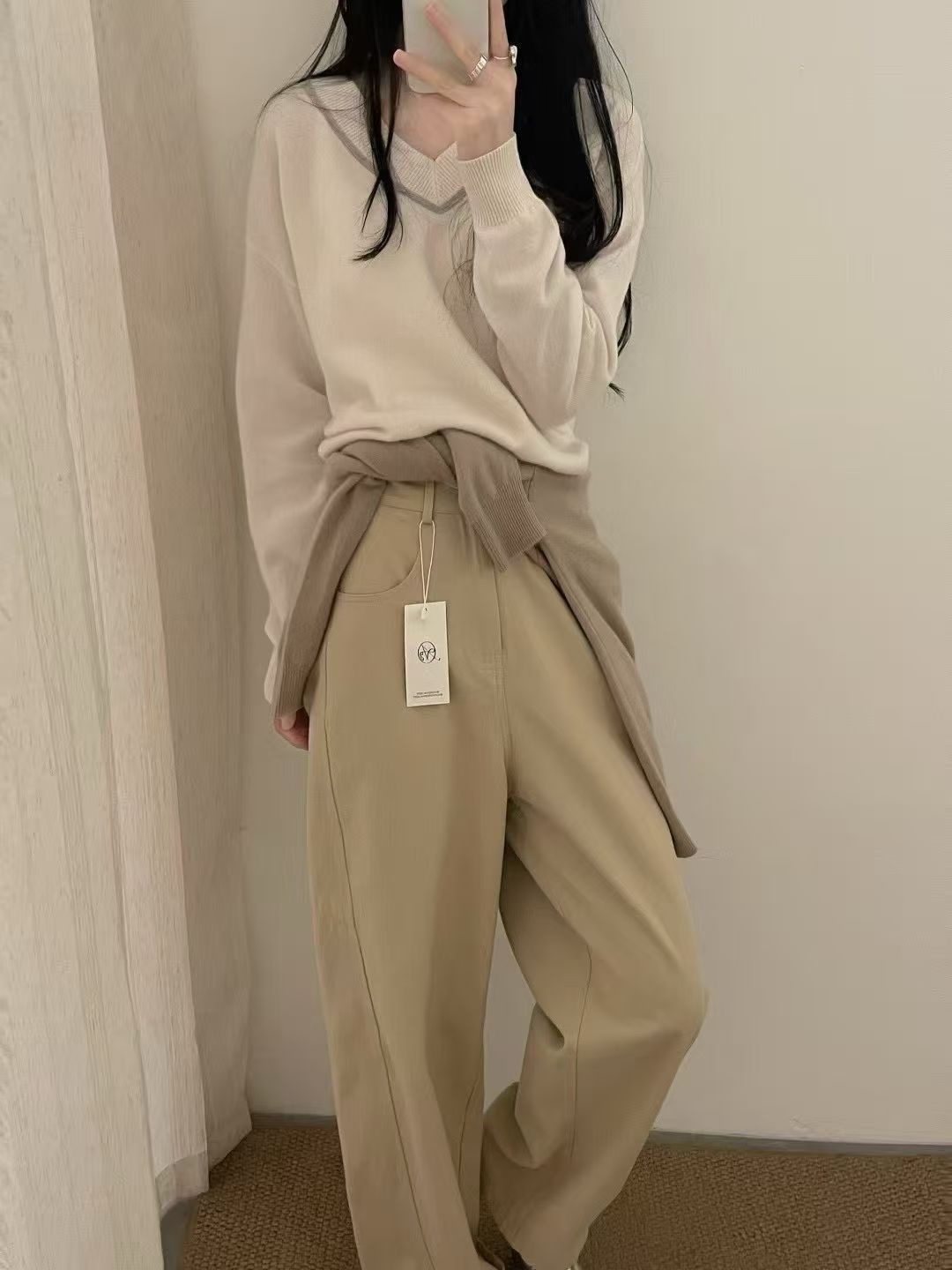 330 正韓V領滾邊羊毛上衣