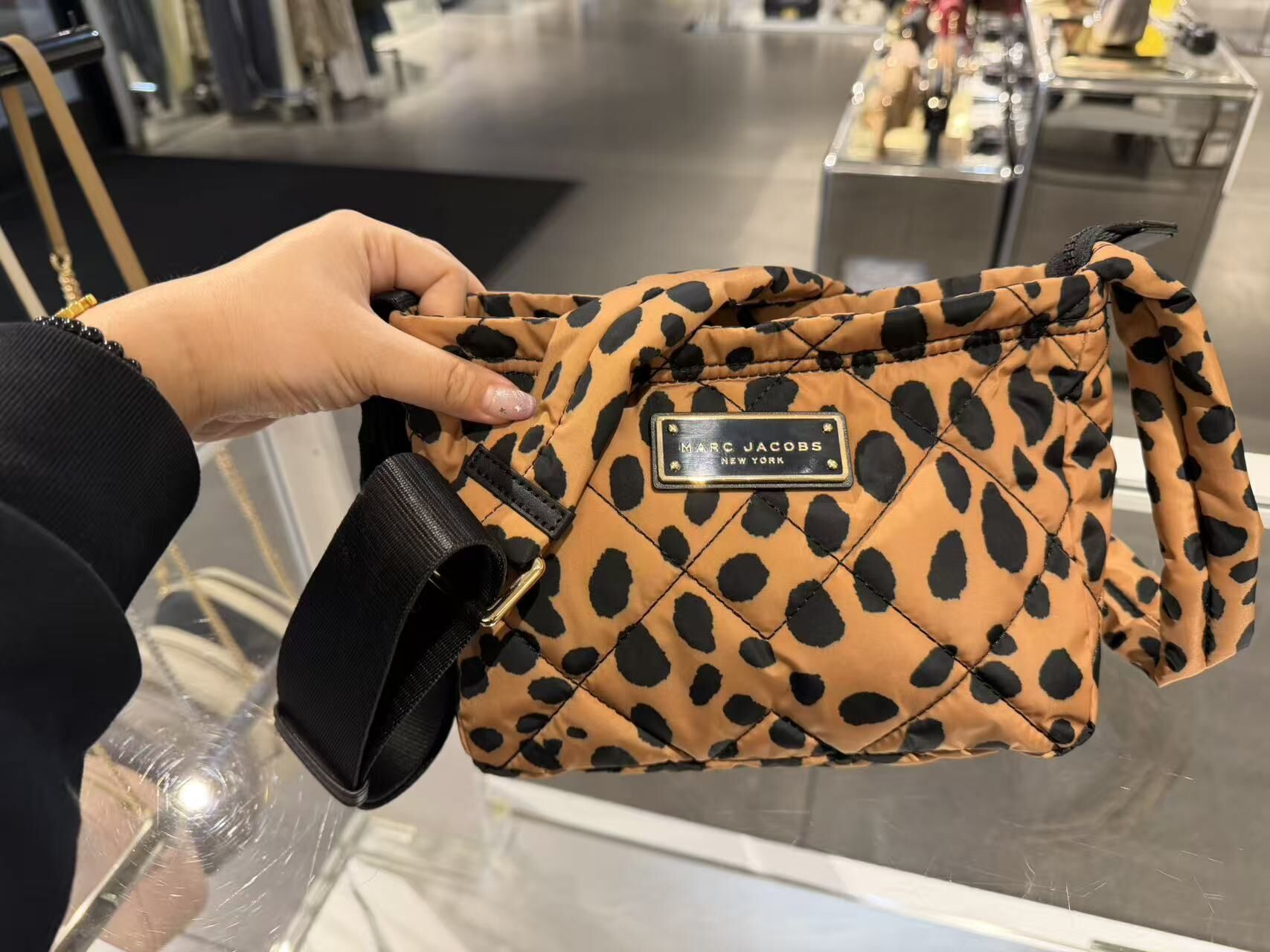 【直播】Marc Jacobs LX021134 斜咩包