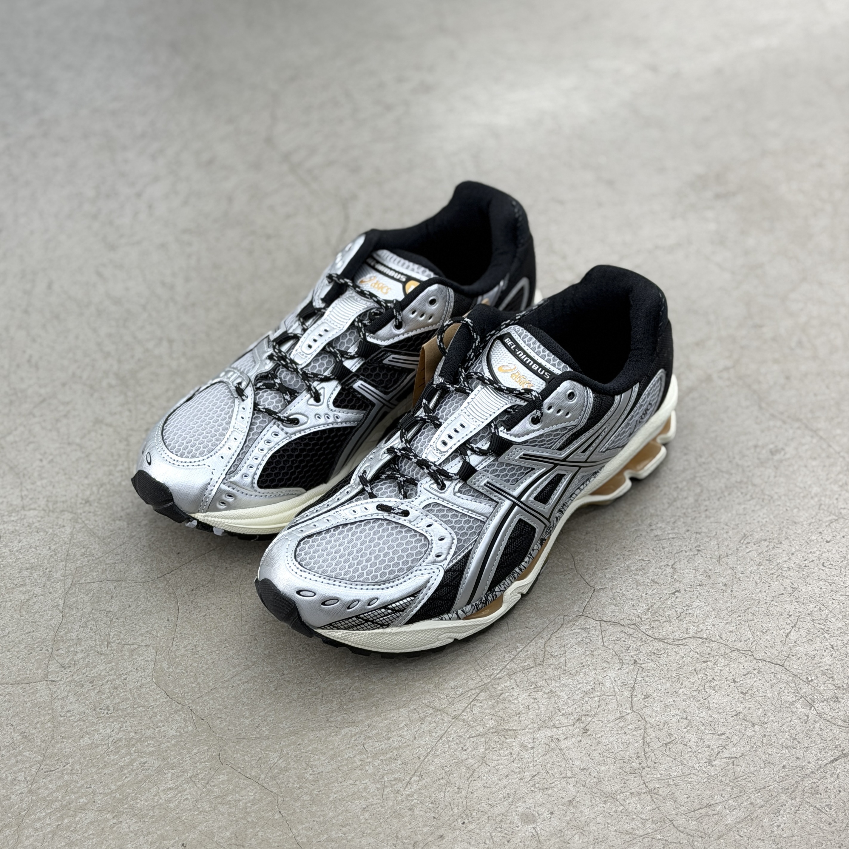 Asics Gel-Nimbus 10.1 Pure Silver l 1203A543020