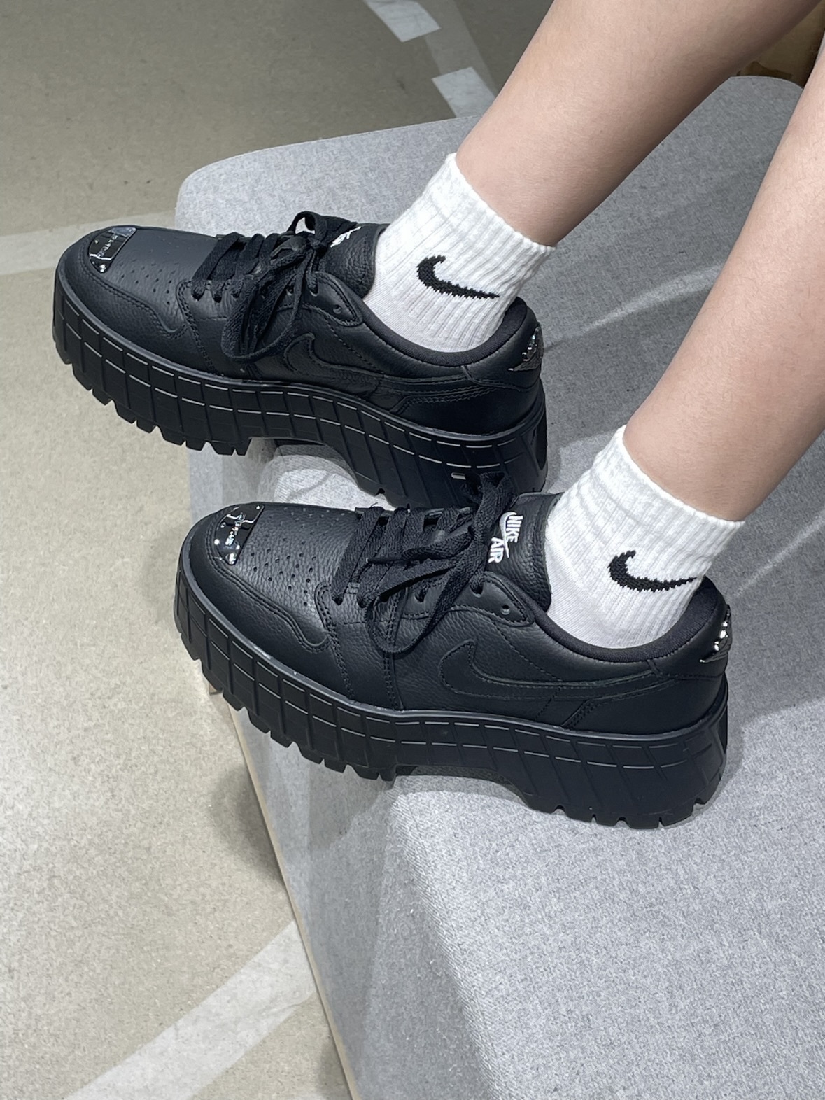 NIKE  Air Jordan 1 厚底鬆糕鞋 女鞋