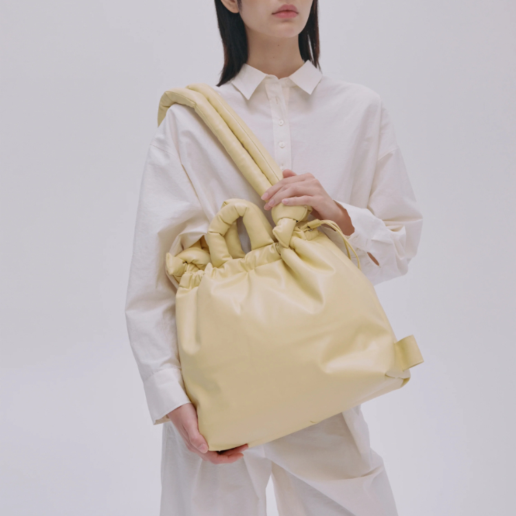 西班牙 OLEND 空氣蓬蓬四用包 ONA Vegan Leather  奶油