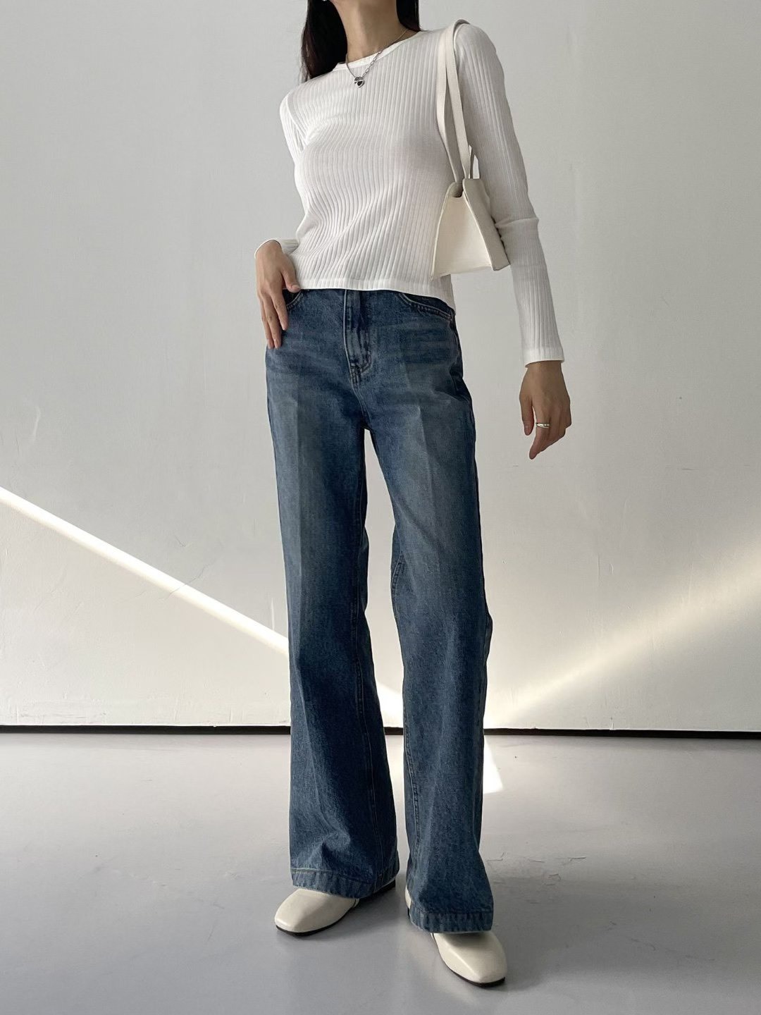 2702折線牛仔直筒長褲