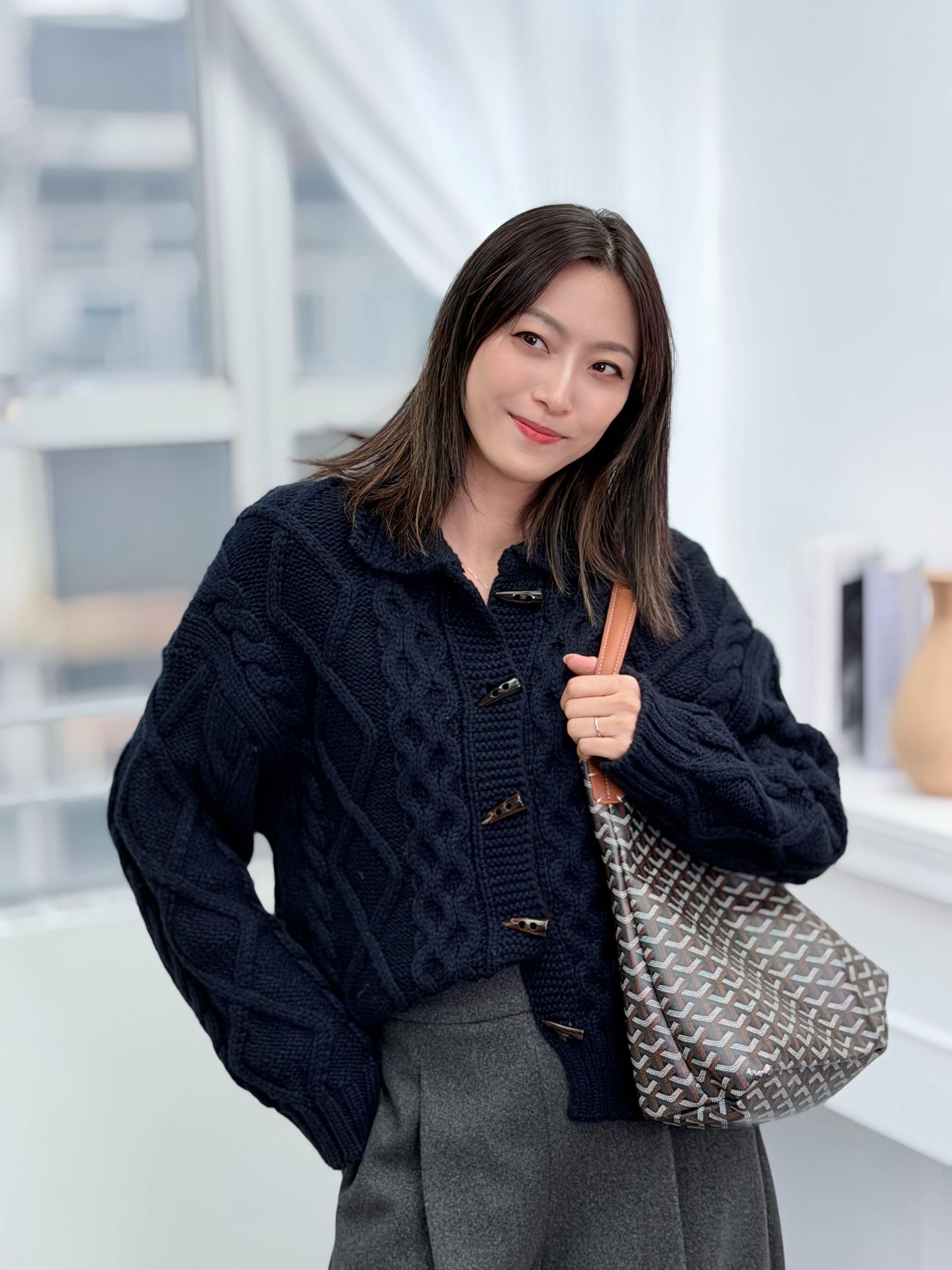 H1020🤎立體麻花牛角扣針織外套