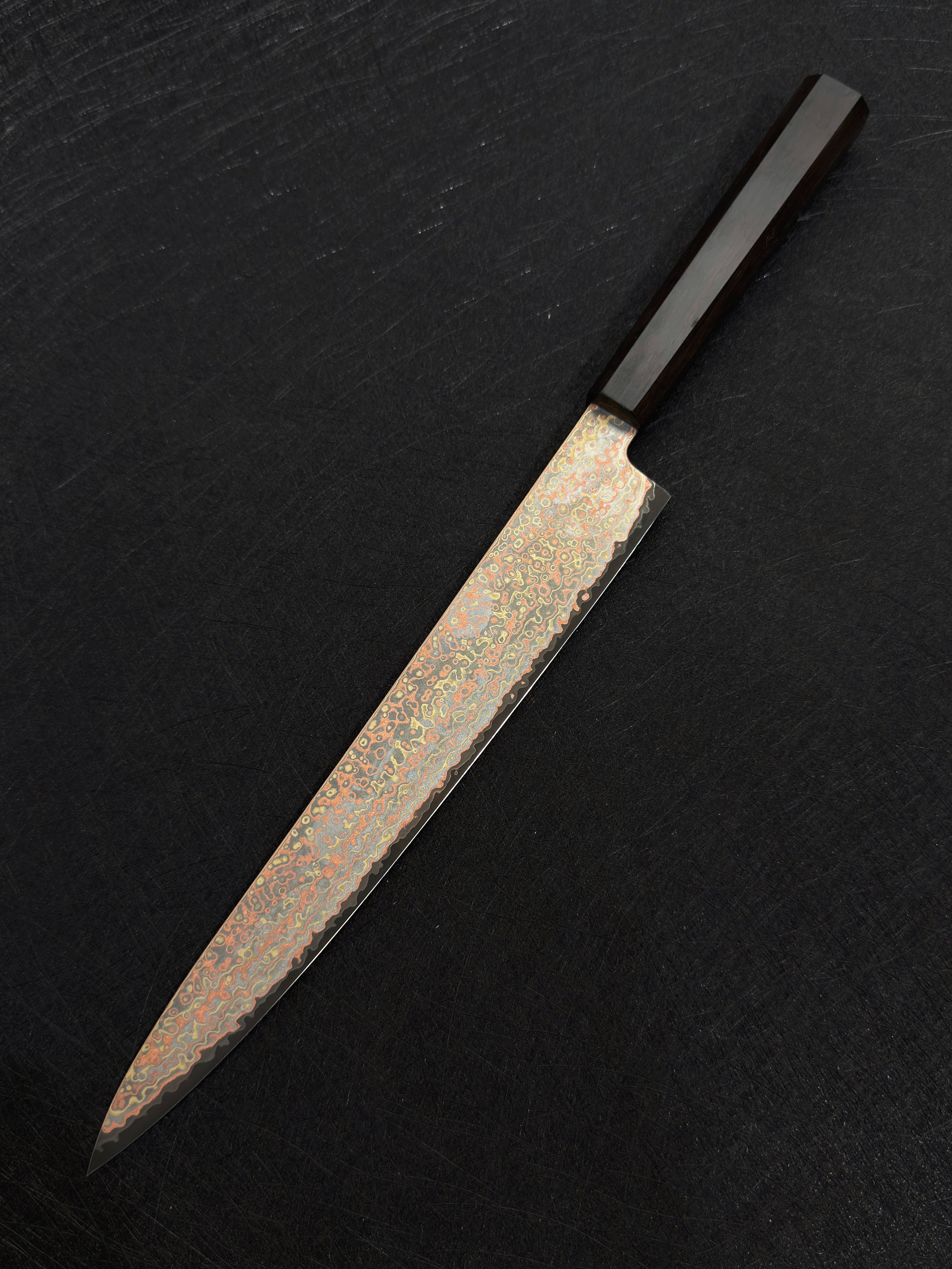 初心 火ノ鳥 青二鋼 有色大馬士革鋼 筋引 黑檀柄