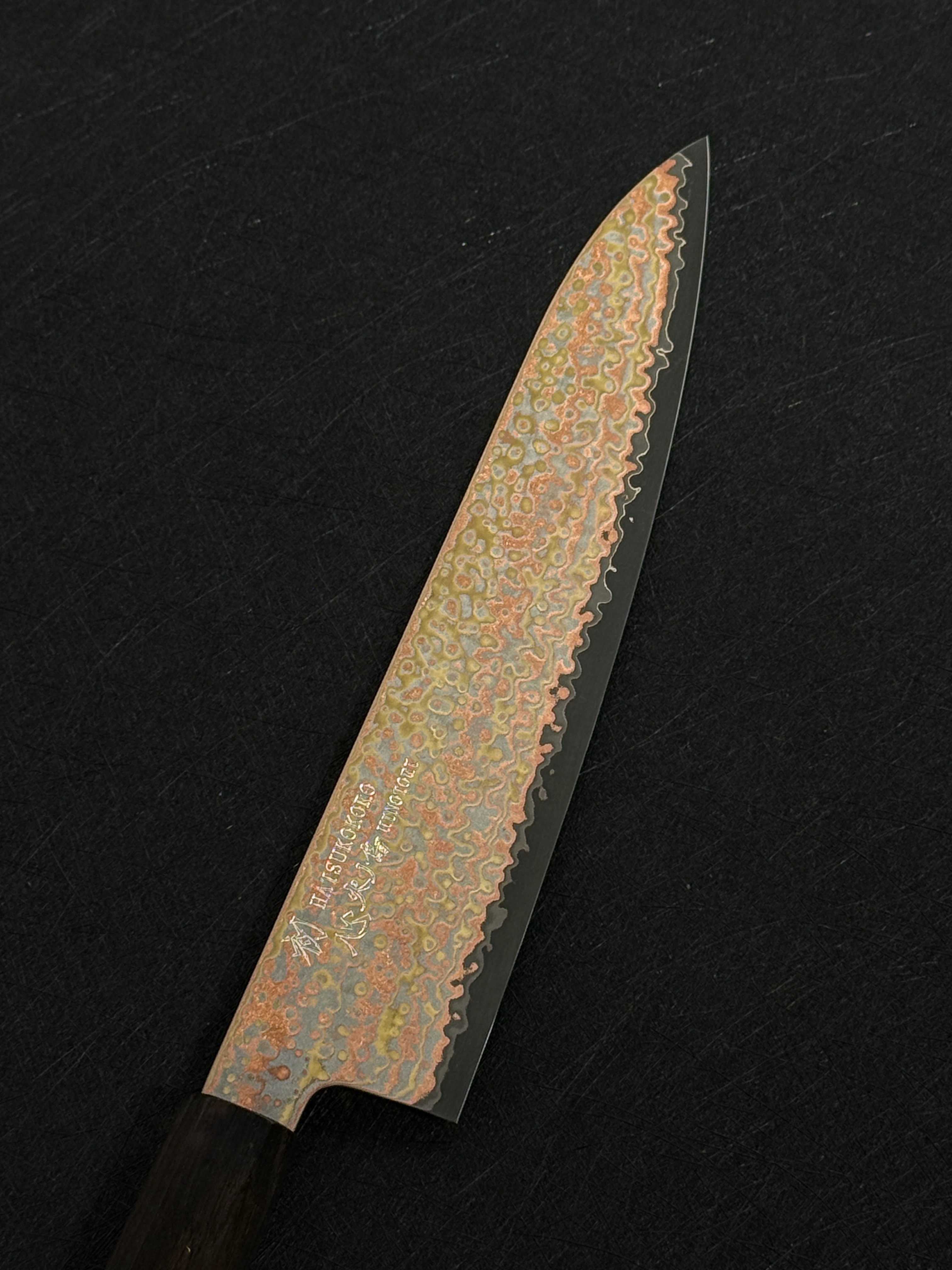 初心 火ノ鳥 青二鋼 有色大馬士革鋼 牛刀 黑檀柄