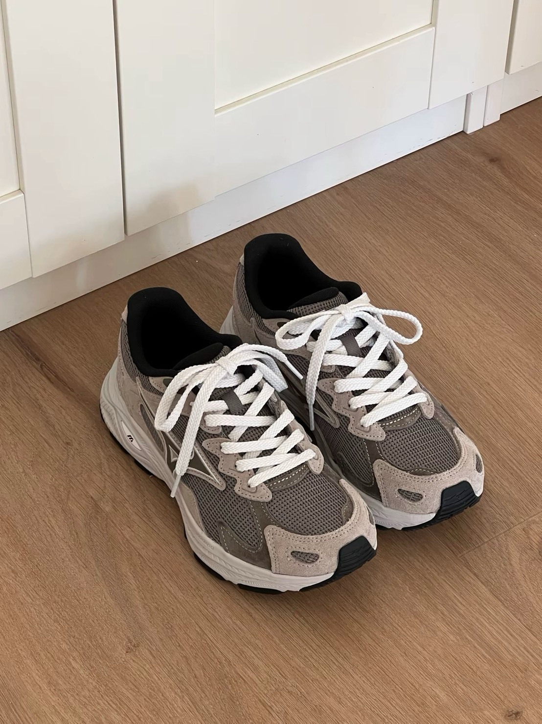 【預購】Mizuno Racer S 跑步鞋 青木灰 男女同款 D1GH253507