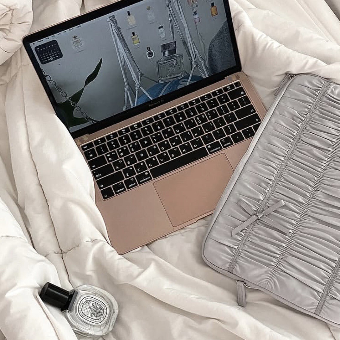 《6571》ins風刺繡褶皺蝴蝶結造型平板/電腦包