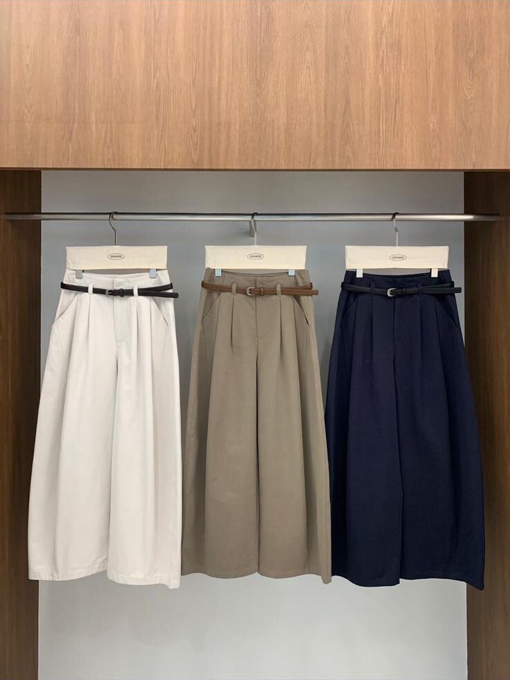 EM08S: 腰27 HIP52 長38.5 M: 腰28 Hip 53 長39 $529 (一口價)