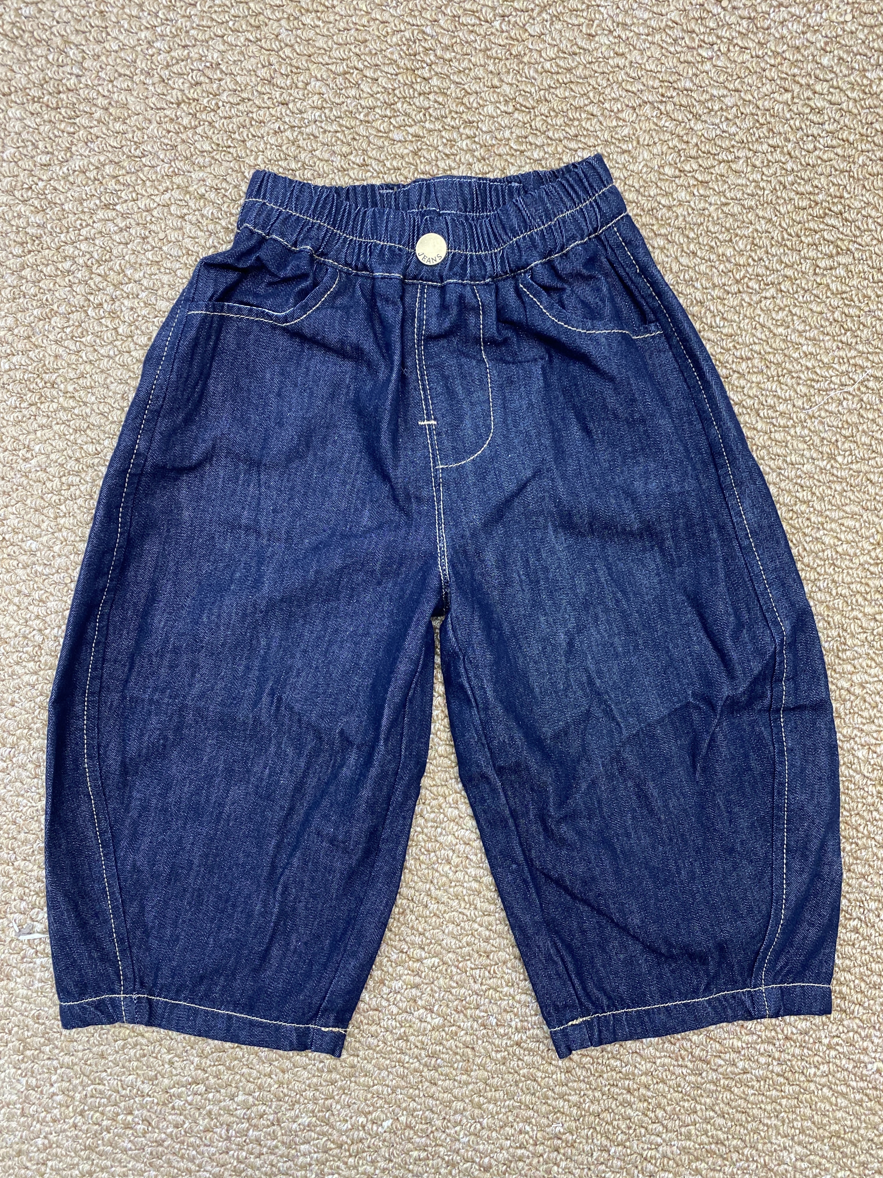 A04341後腰小熊牛仔褲